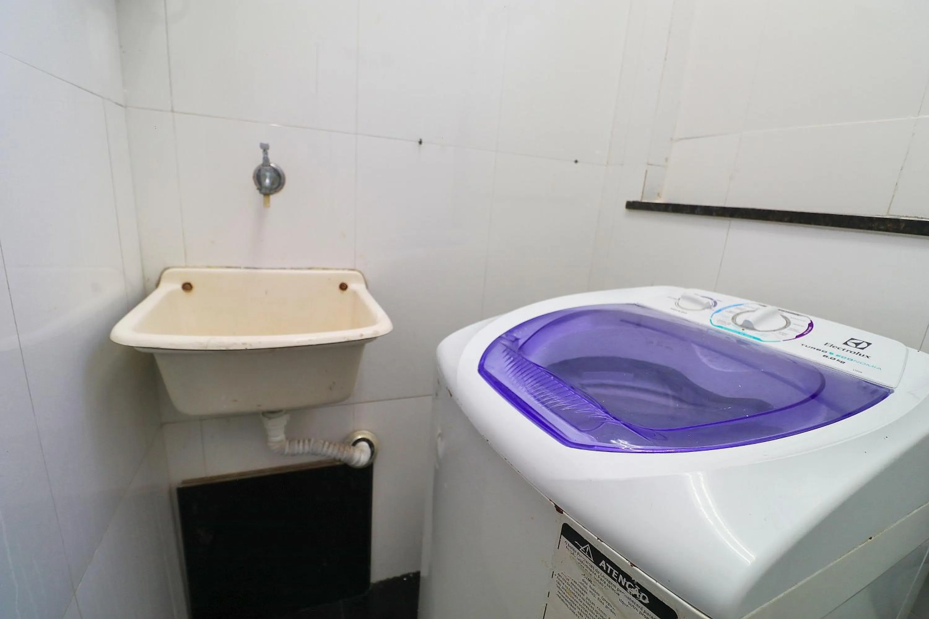 laundry in Rio Spot Sara 1118