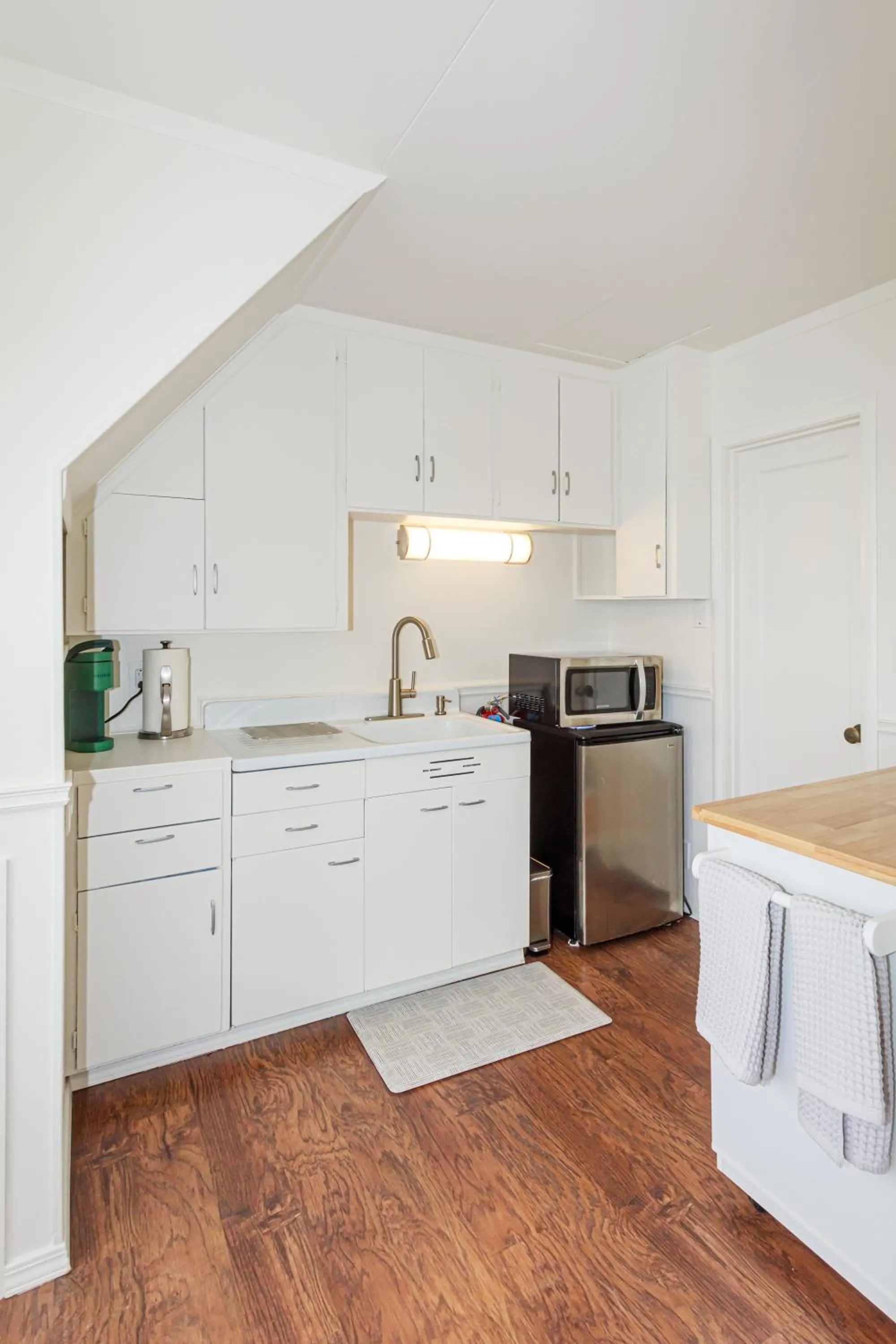 Kitchen or kitchenette in Lookout At Trinidad Bay