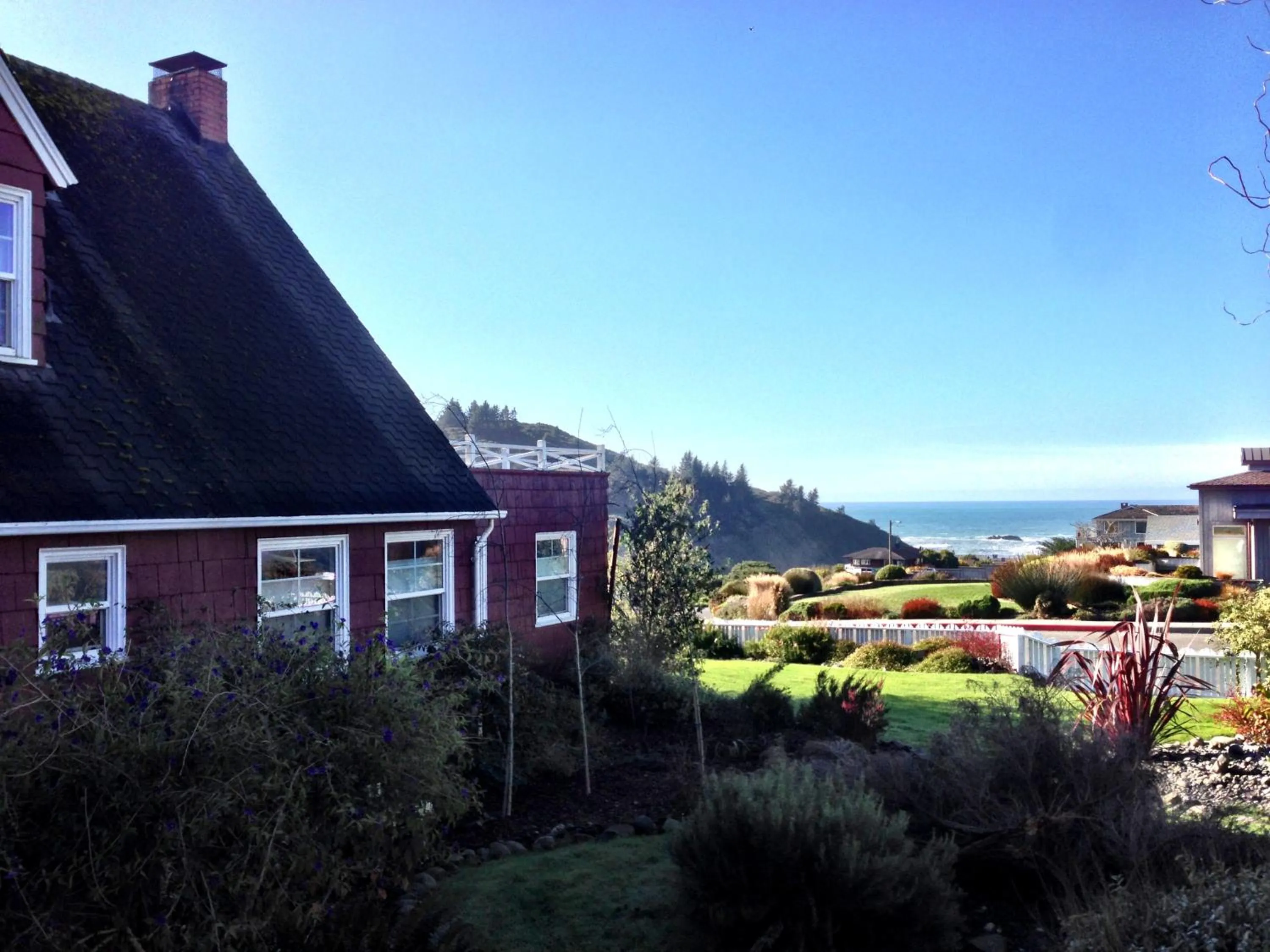 Property building in Lookout At Trinidad Bay