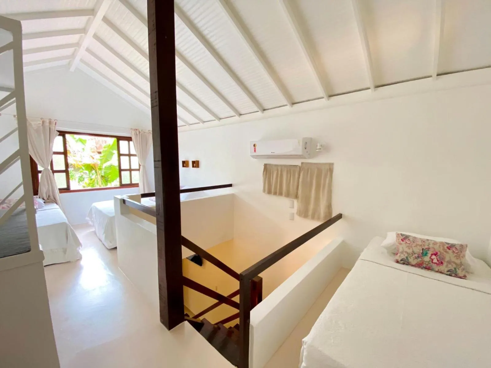 Photo of the whole room, Bed in Pousada Agua de Coco