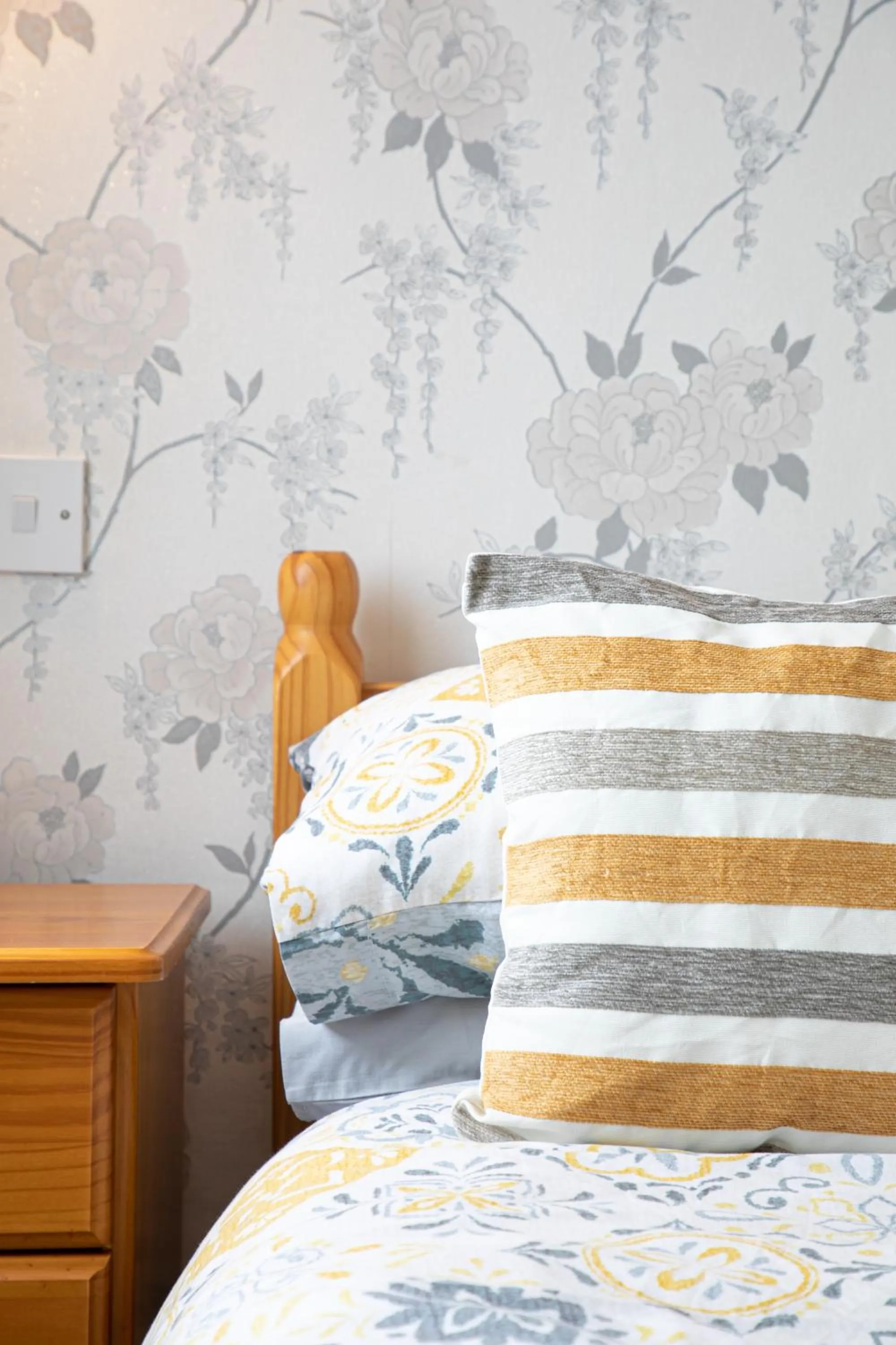 Bed in Jacaranda Hotel