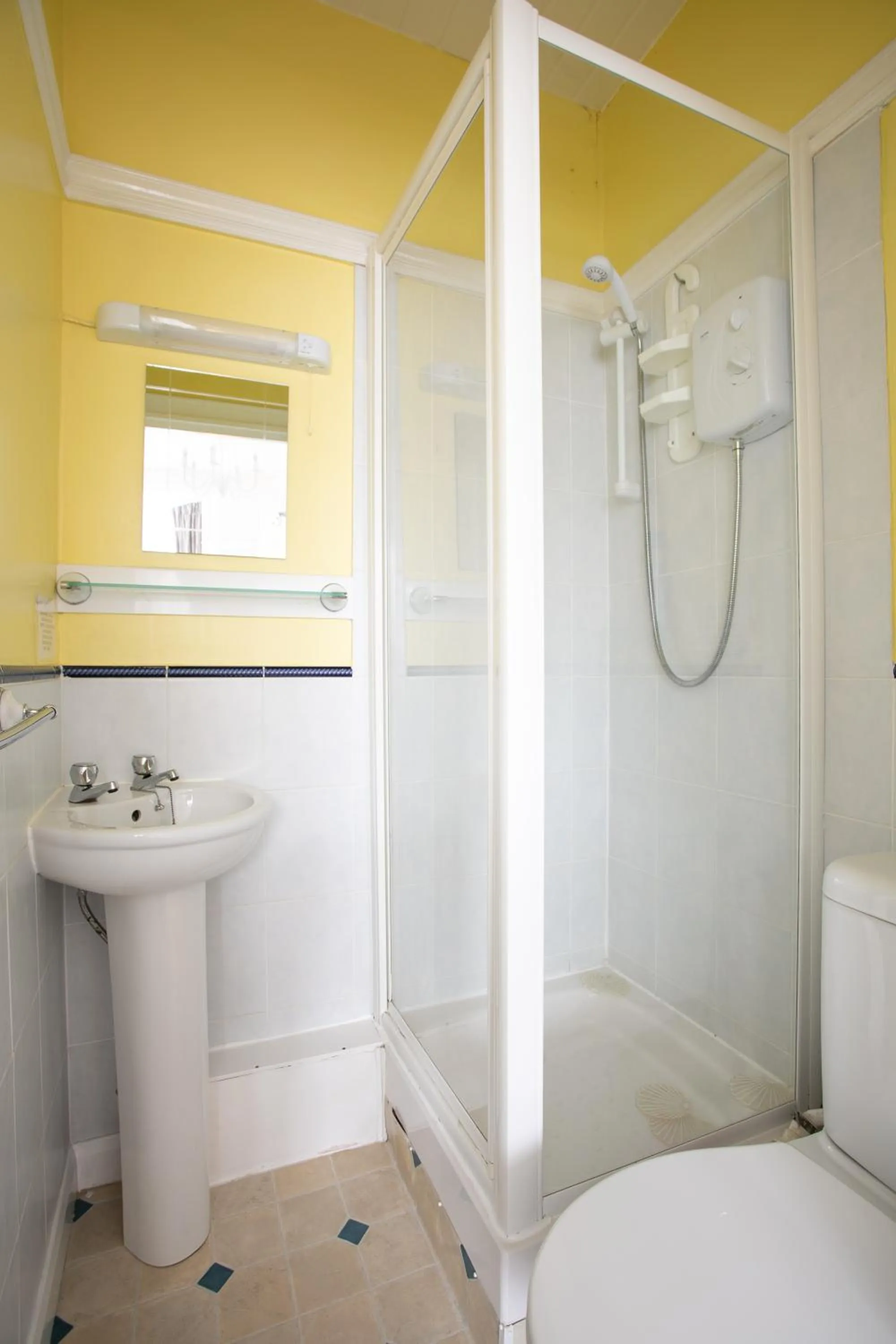 Bathroom in Jacaranda Hotel