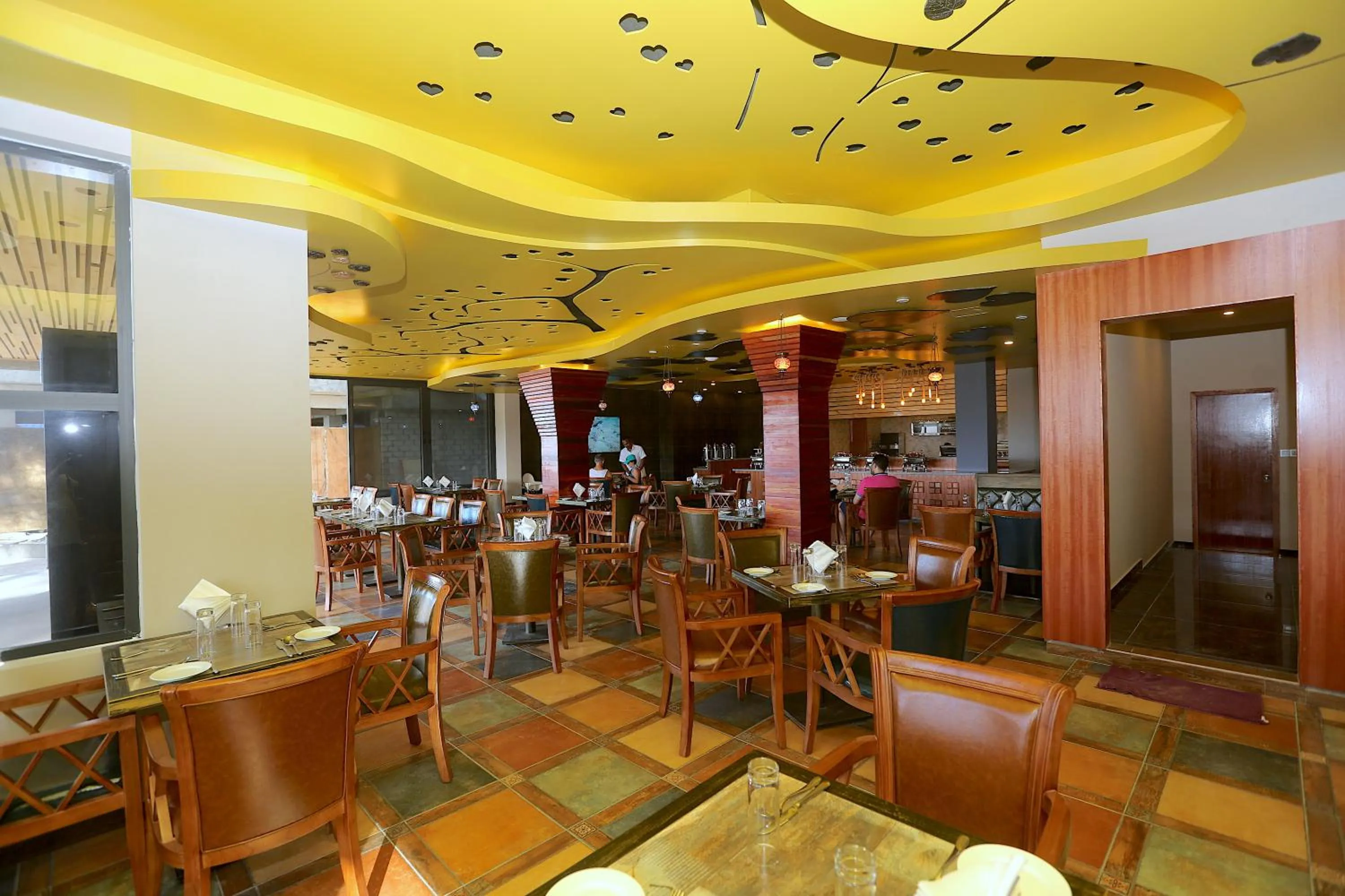 Restaurant/places to eat in Kaani Grand Seaview