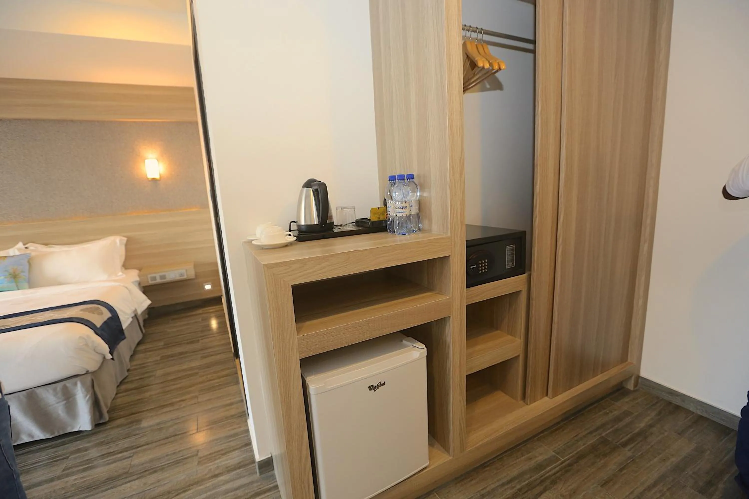 Coffee/tea facilities, Bed in Kaani Grand Seaview