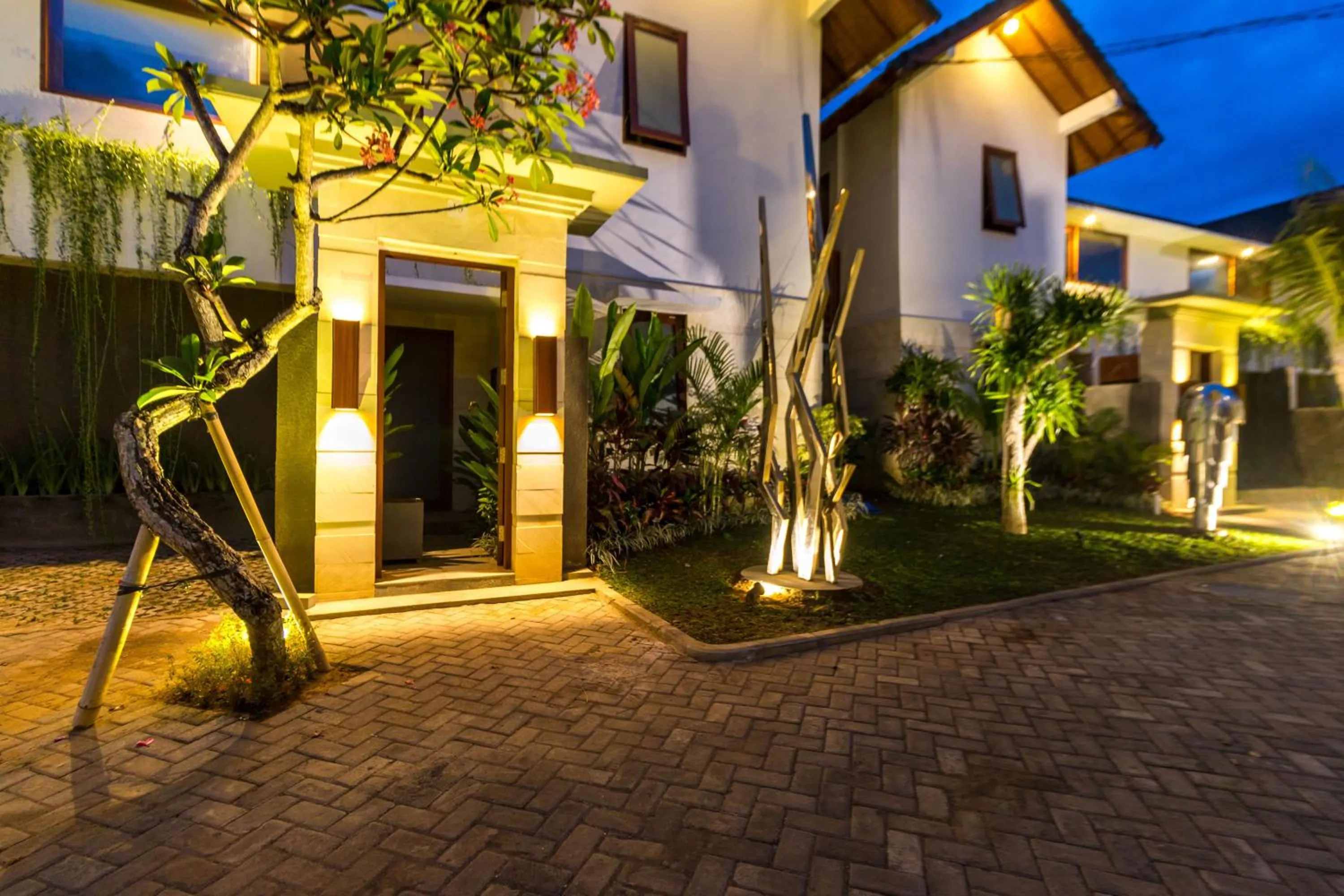 Facade/entrance in Sanur Art Villas