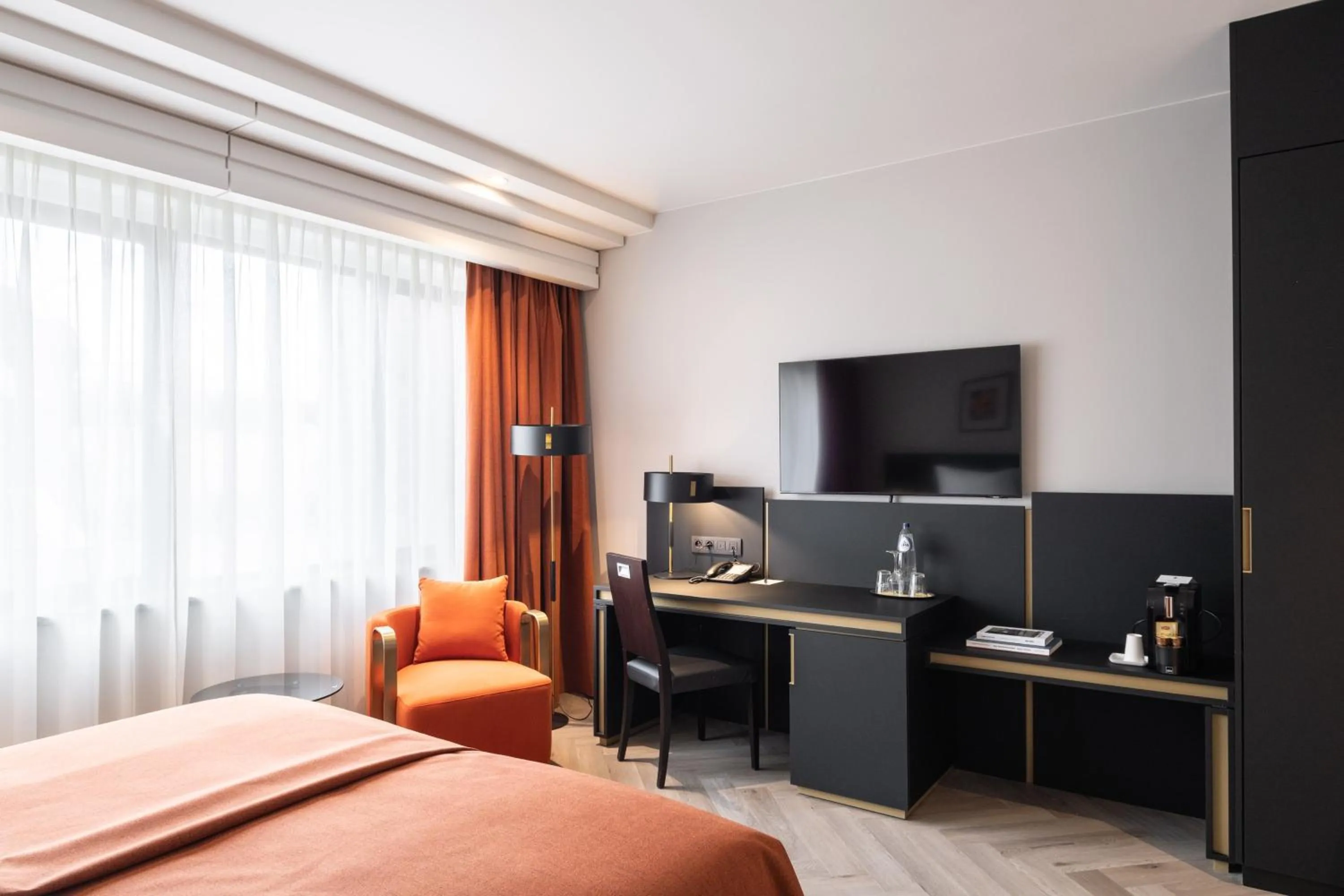 Bedroom, Bed in Hyllit Hotel