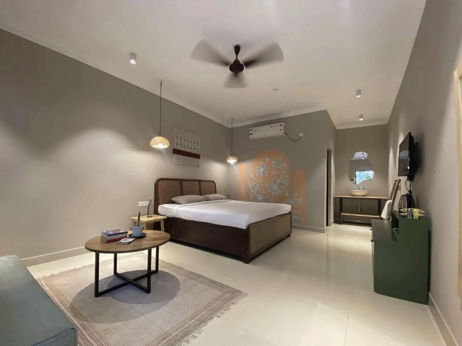 Bed in The Unallome, Morjim