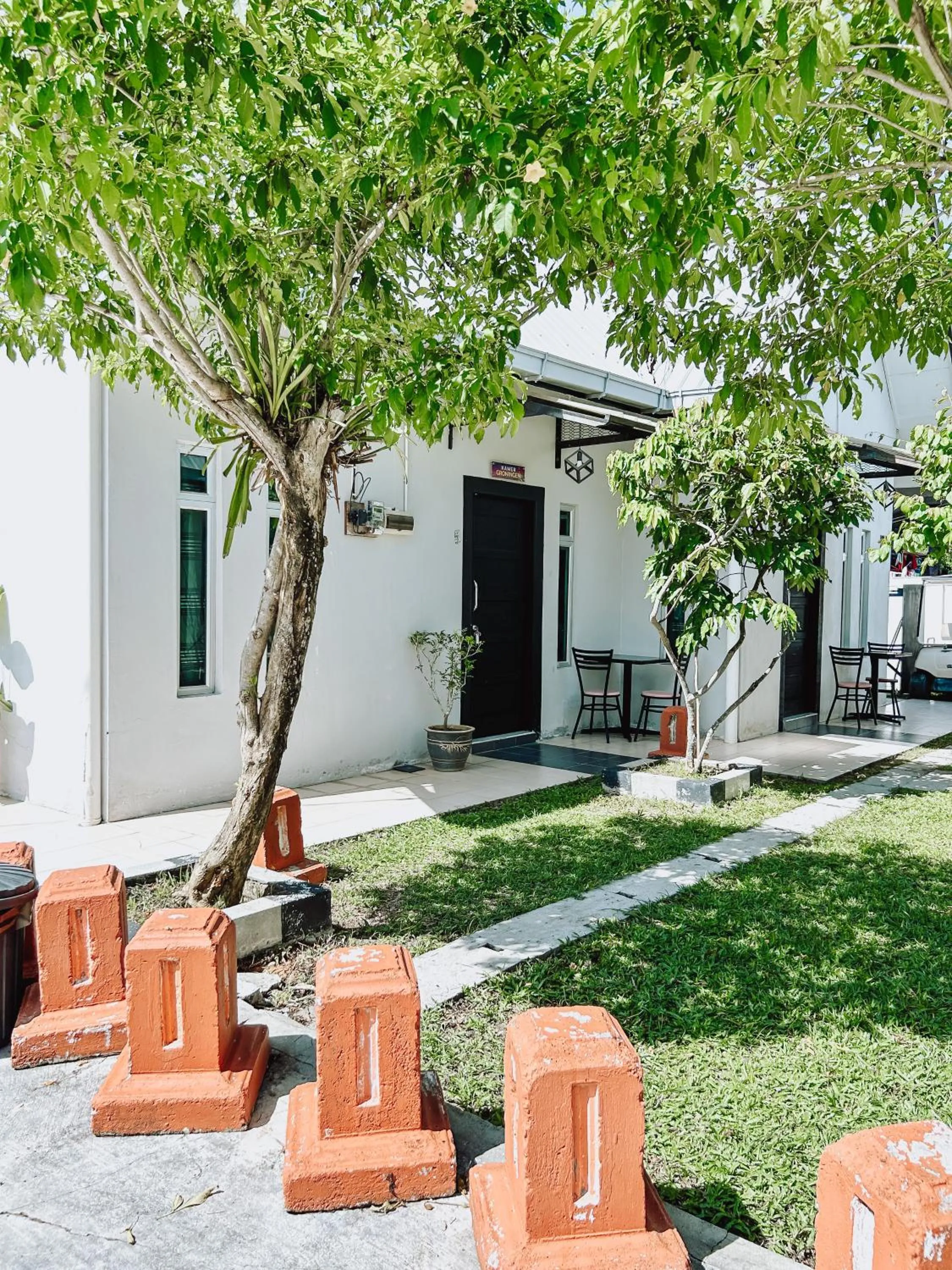 Belukar Lodges Private Homestay