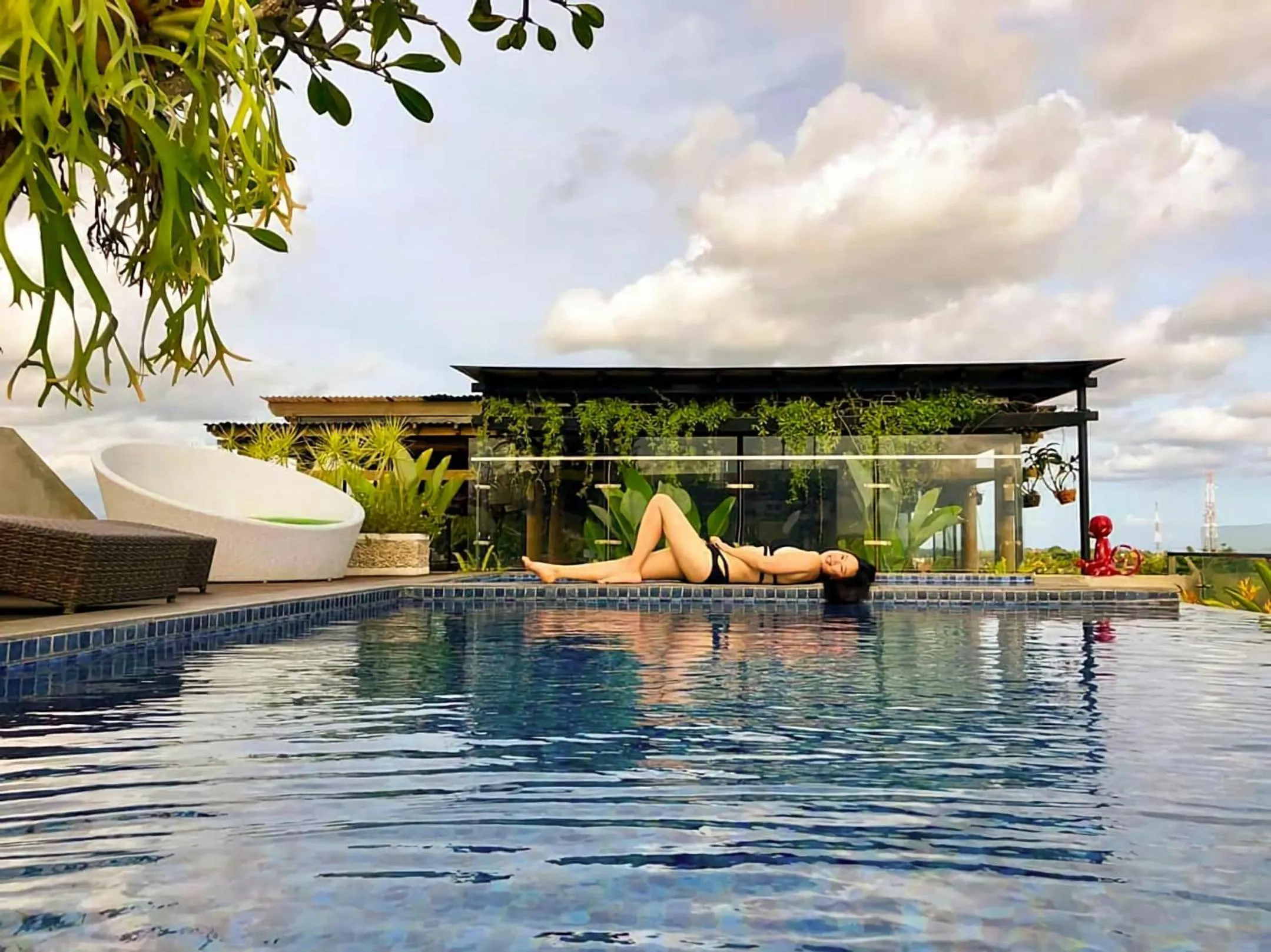 Swimming pool in MaxOneHotels at Ubud - CHSE Certified