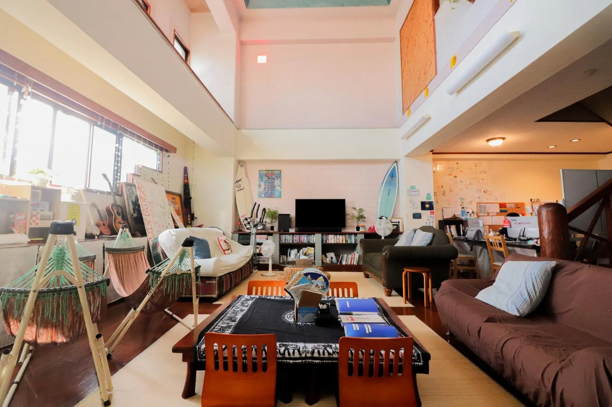 Communal lounge/ TV room in ALL FRIENDS Guest House