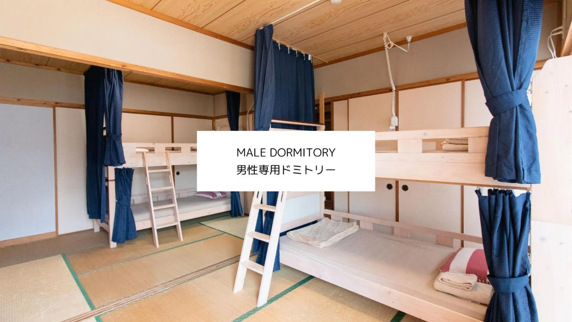 Bed in ALL FRIENDS Guest House