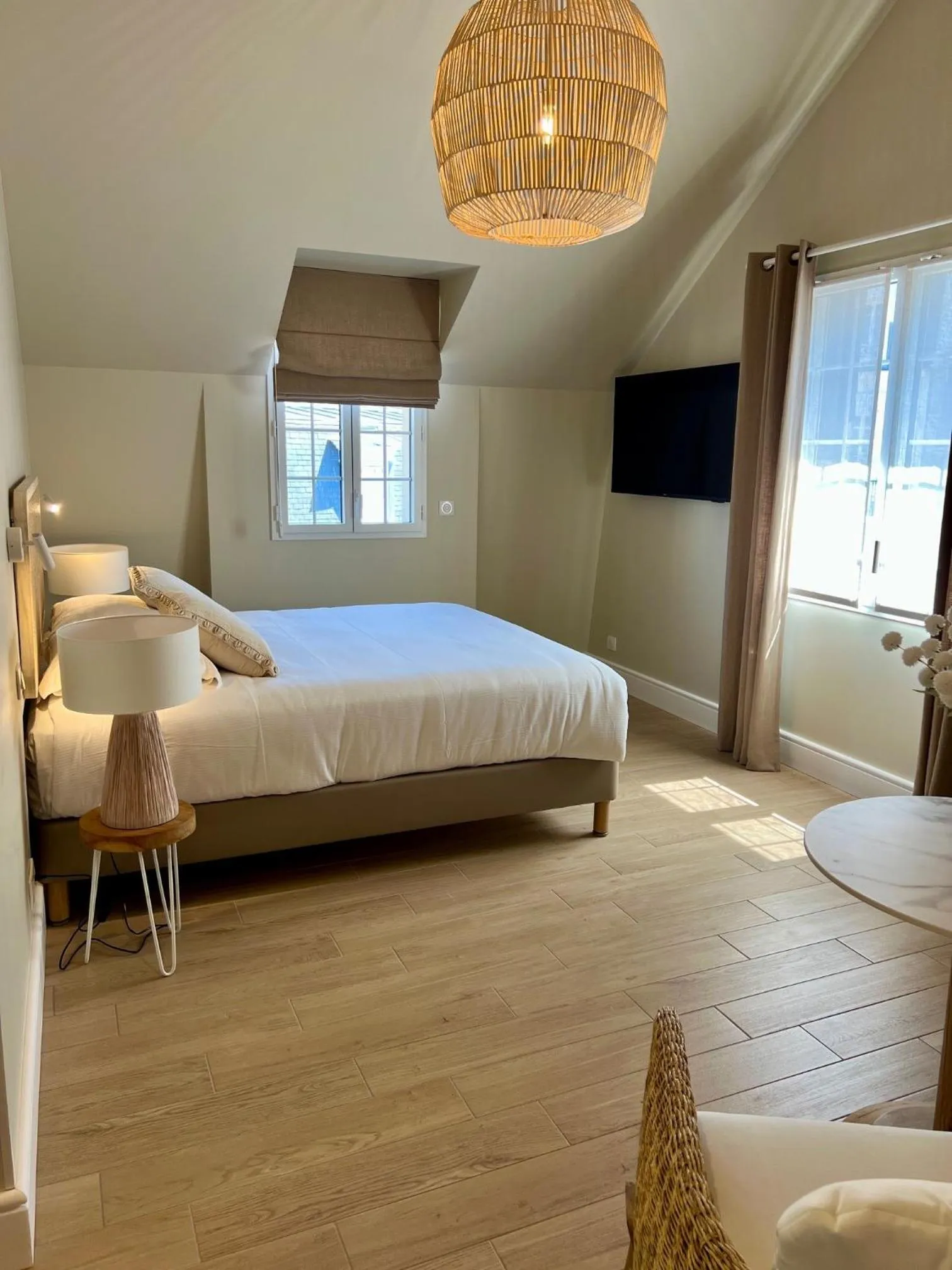 Bed in Hôtel Le Fer à Cheval