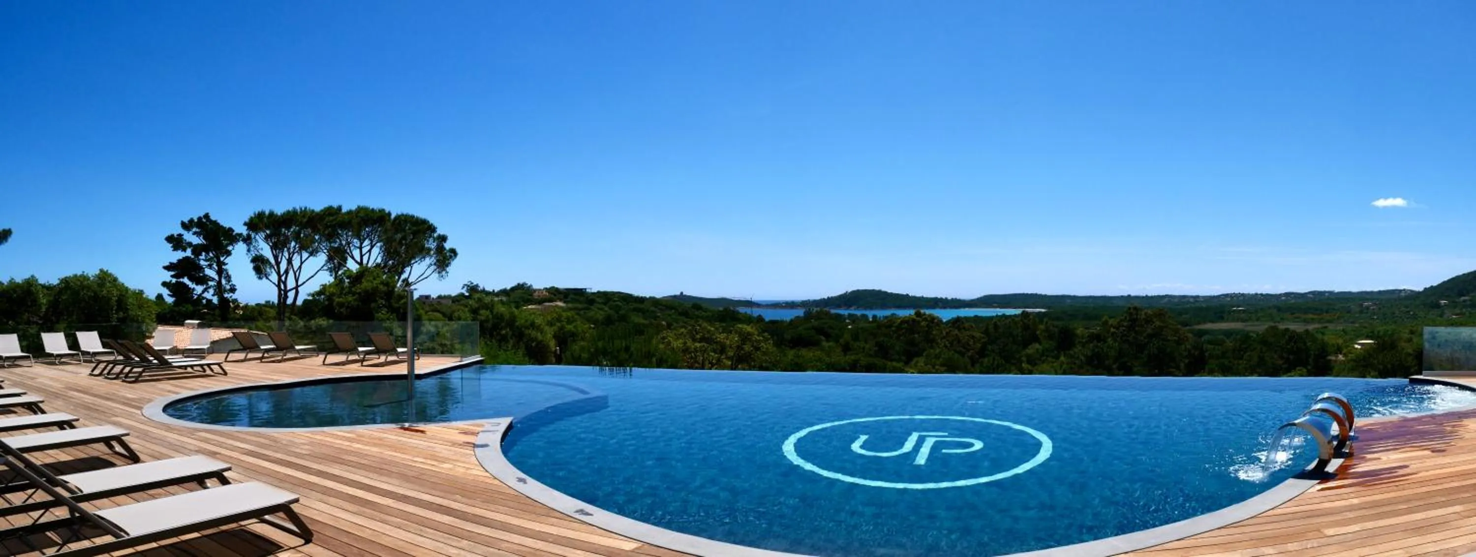 Swimming pool in Hotel U Paesolu