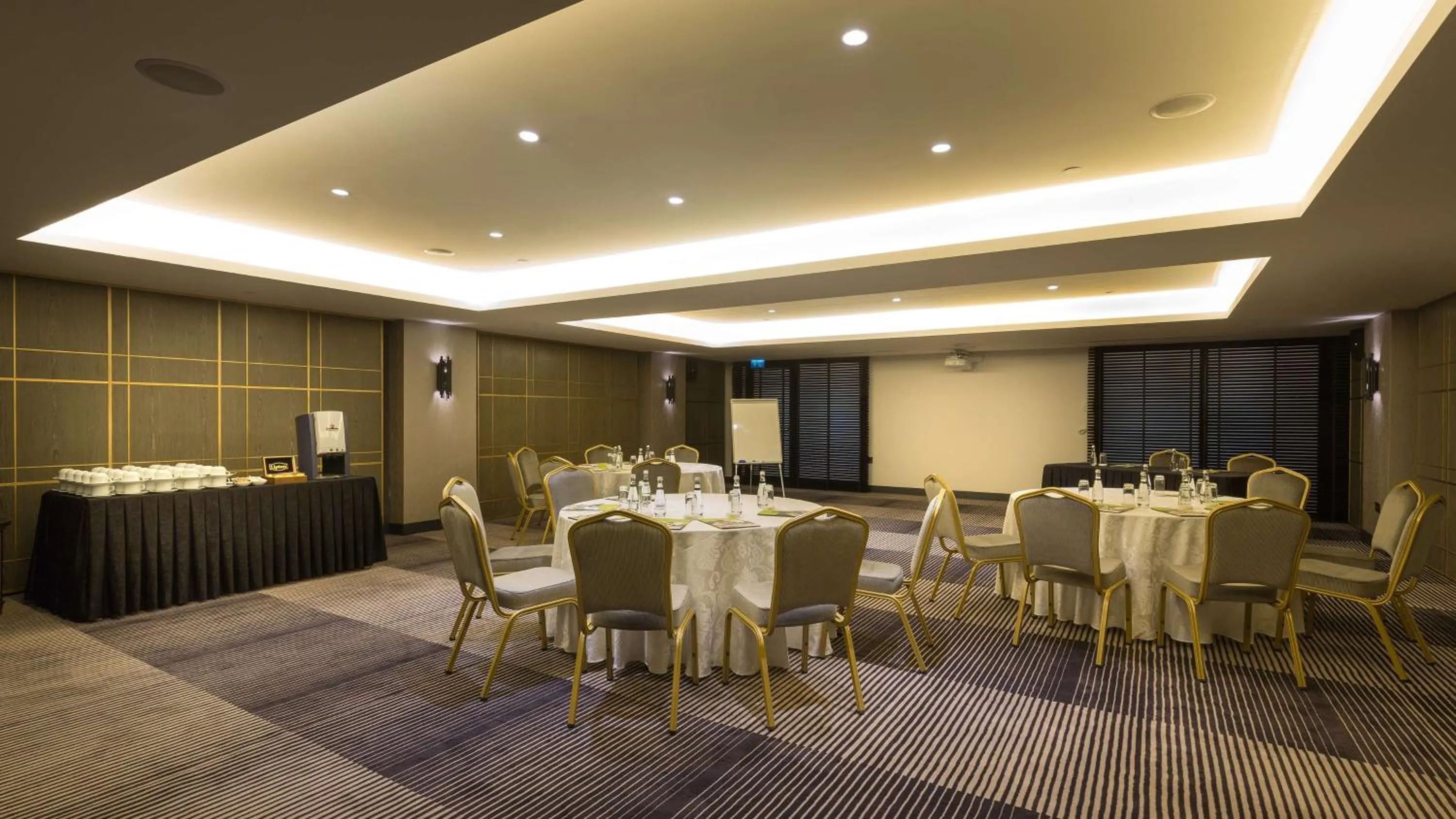 Meeting/conference room in DoubleTree By Hilton Izmir Airport