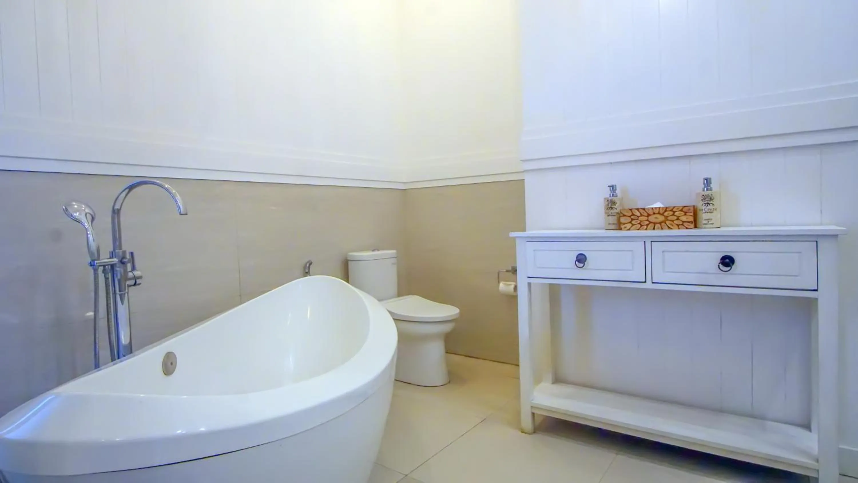 Toilet in The Crystal Luxury Bay Resort Nusa Dua