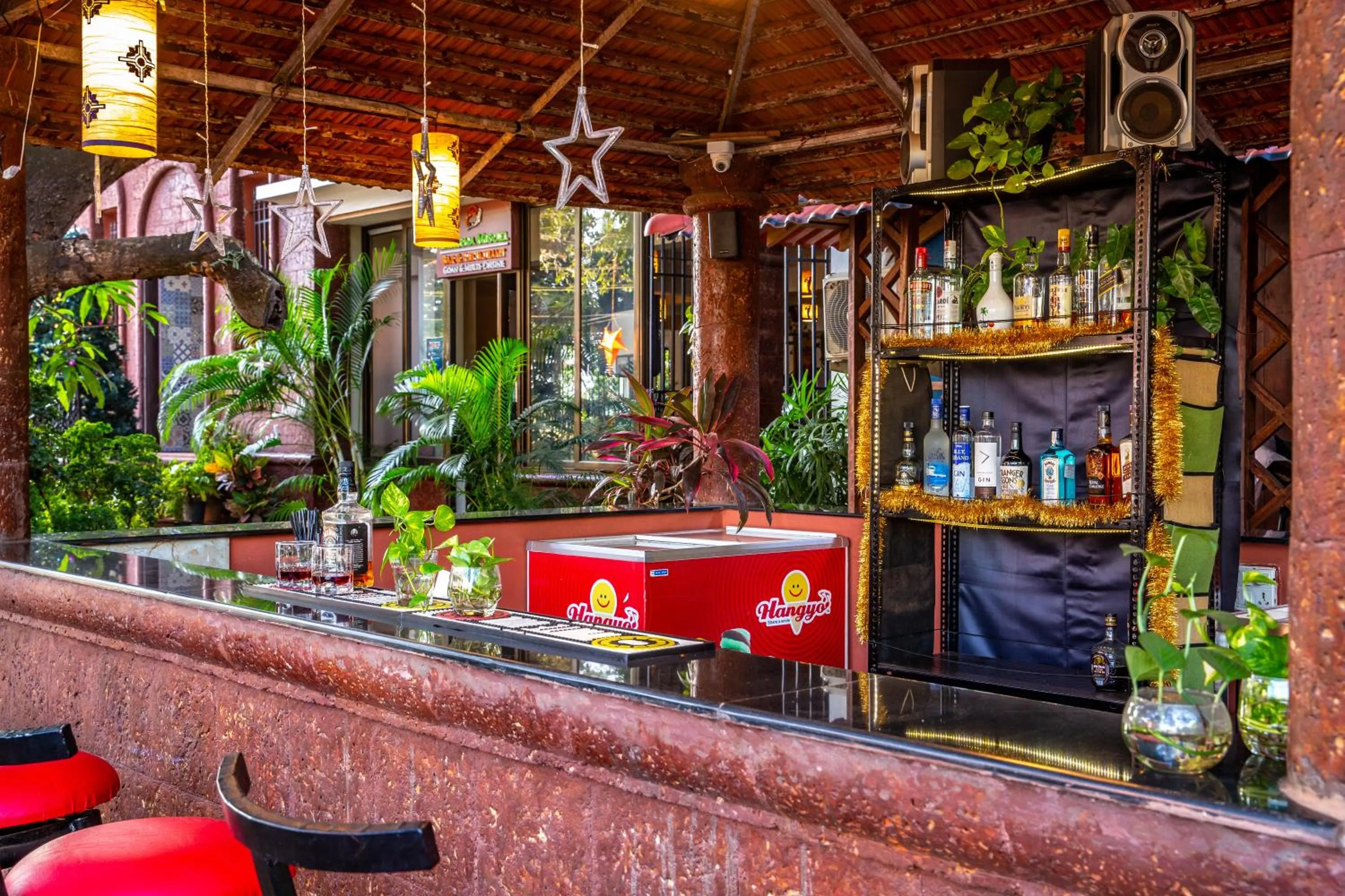 Lounge or bar in Resort Martins Siesta , A Portuguese Heritage Resort in Calangute