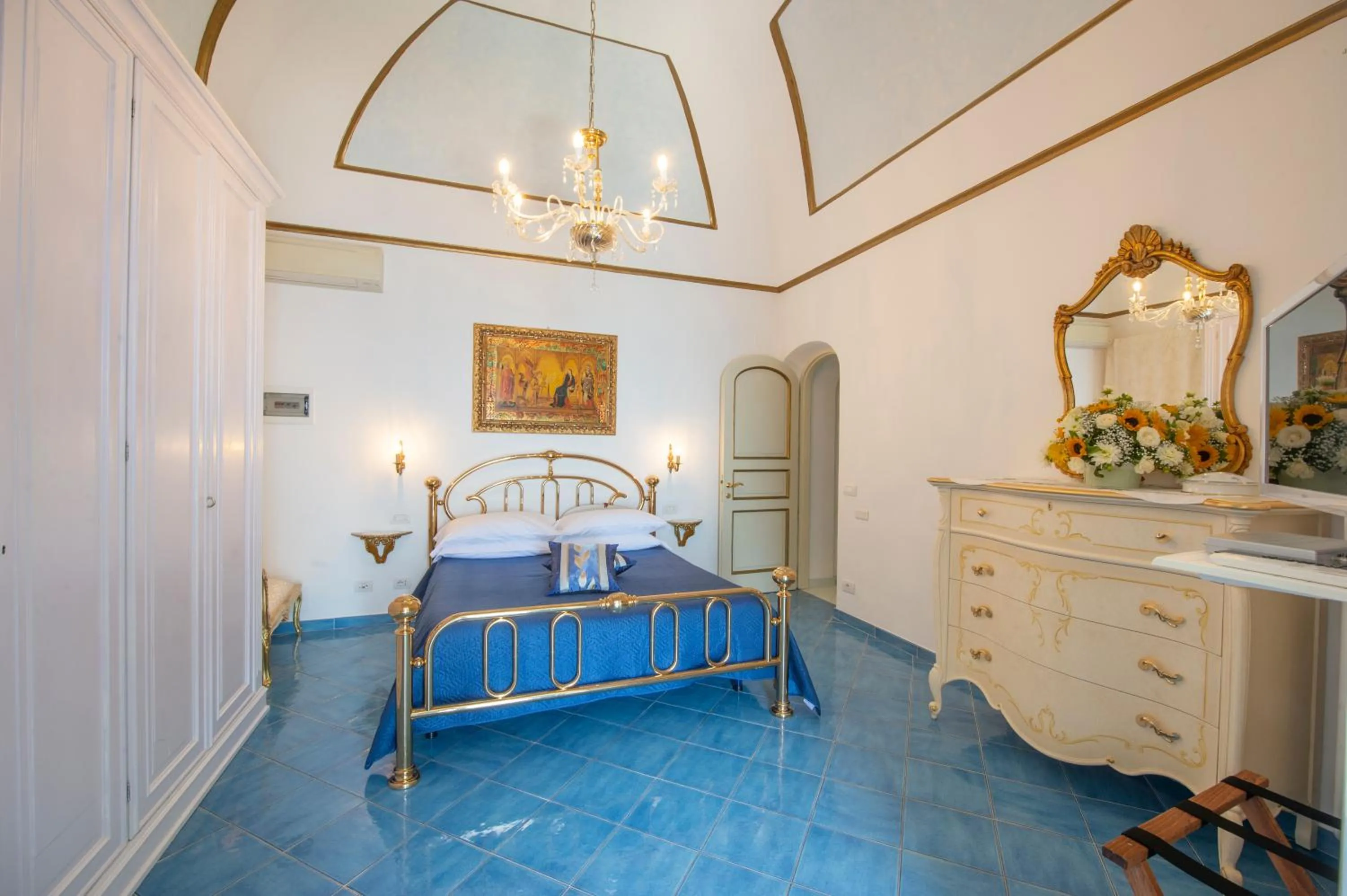 Bed in Palazzo Rocco Villa Sunshining in Love