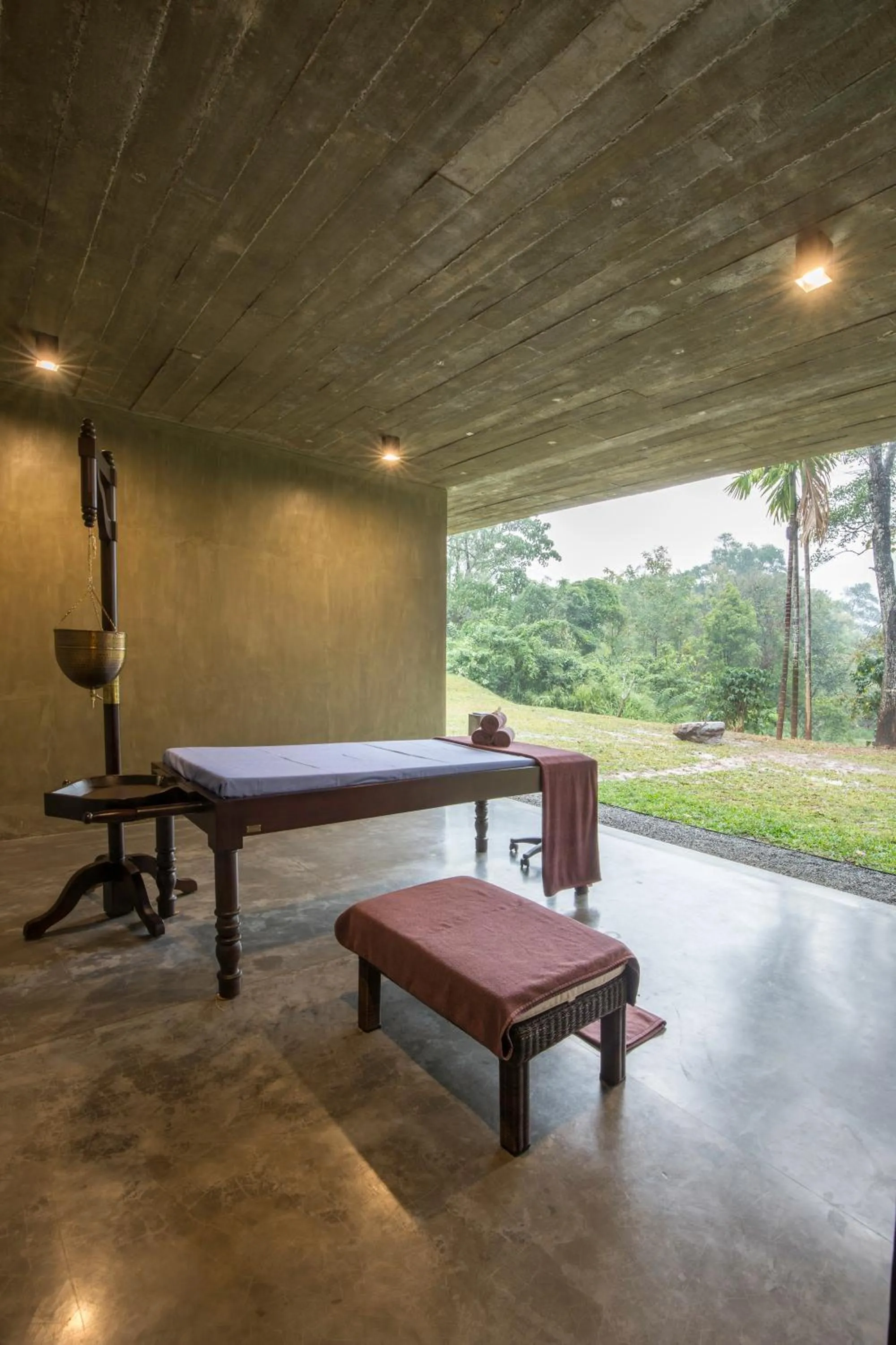 Massage in Santani Wellness Kandy