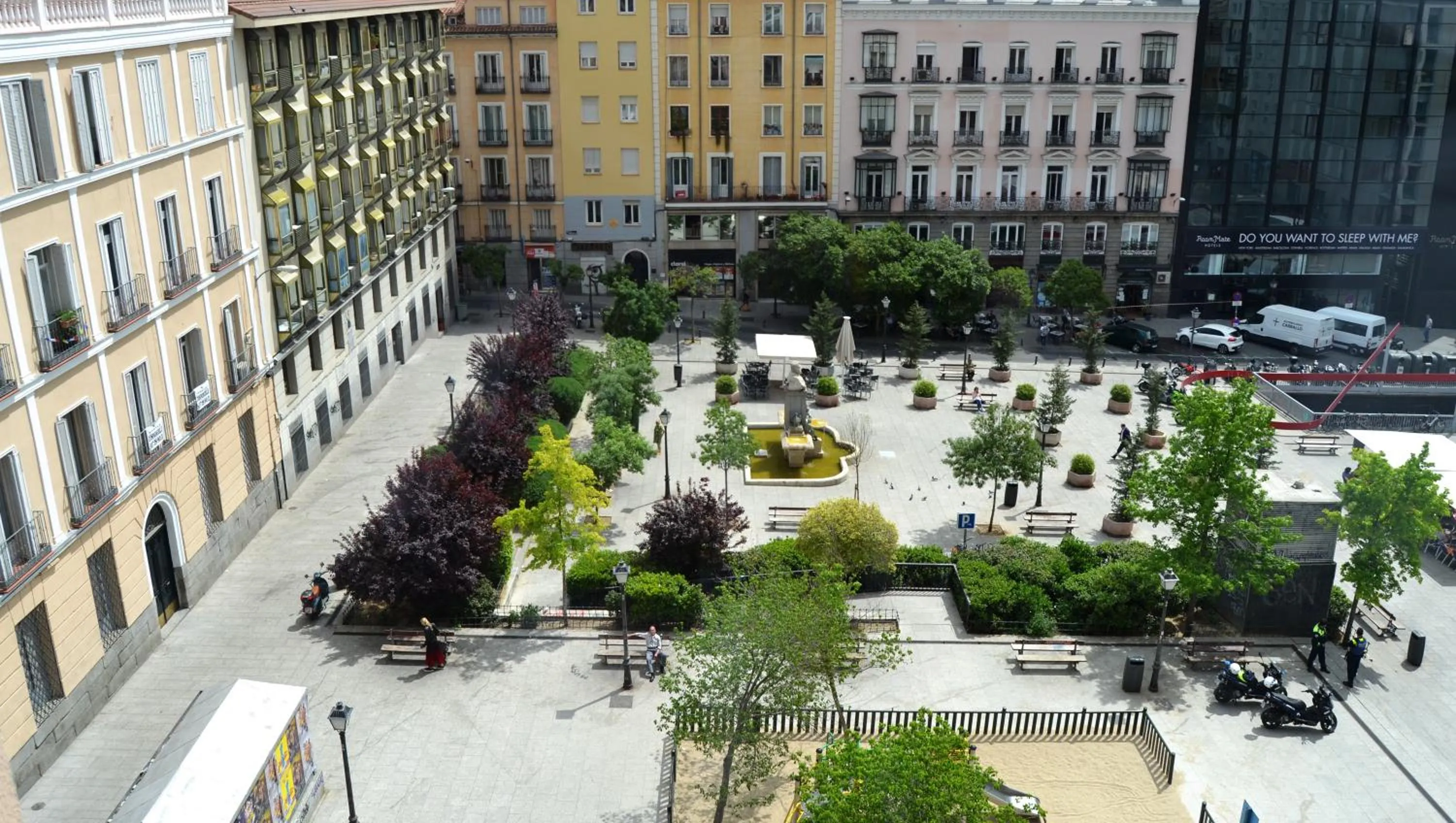 City view in Motion Chueca Hostel