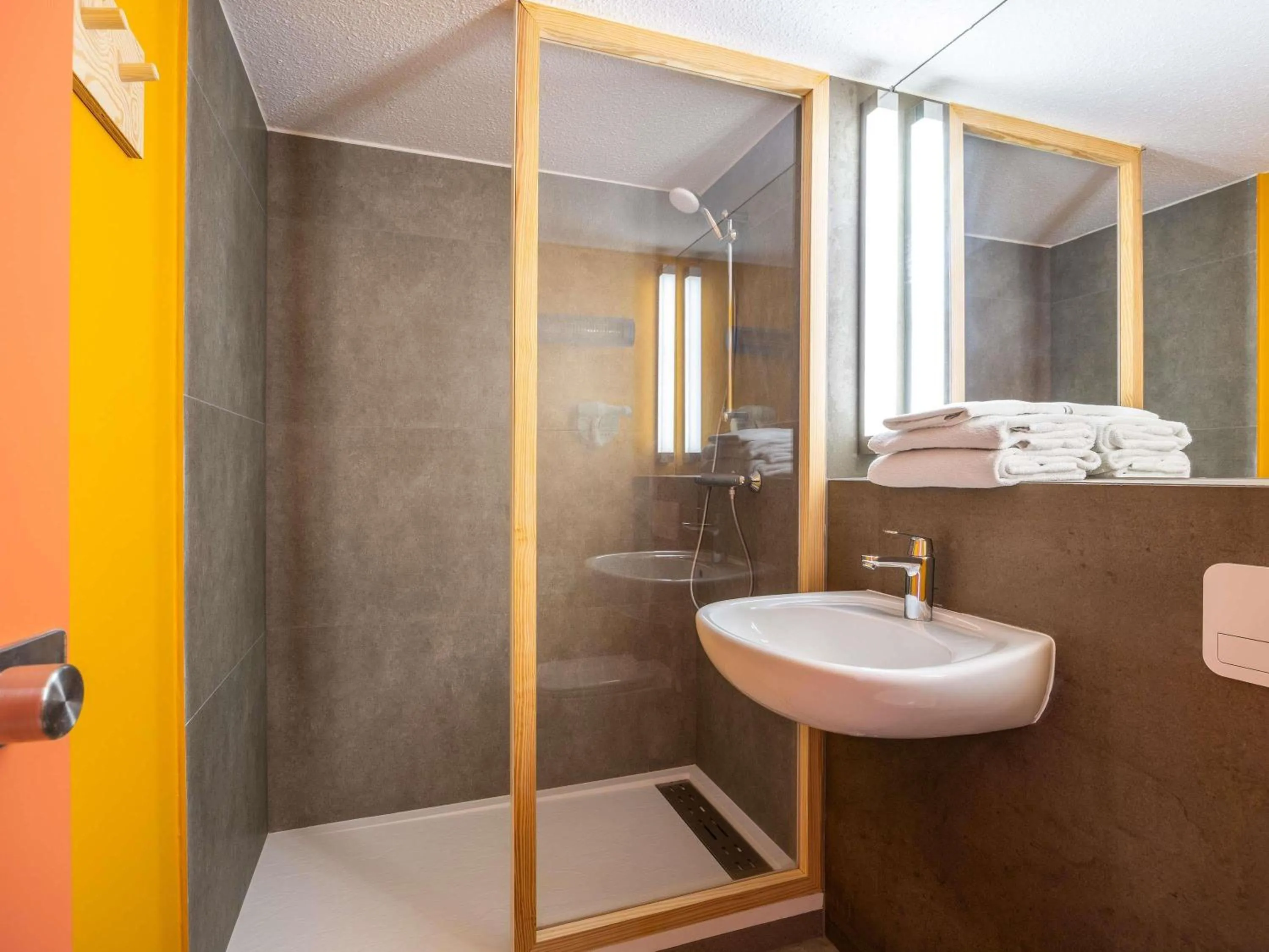 Bedroom in greet Brussels Airport Zaventem