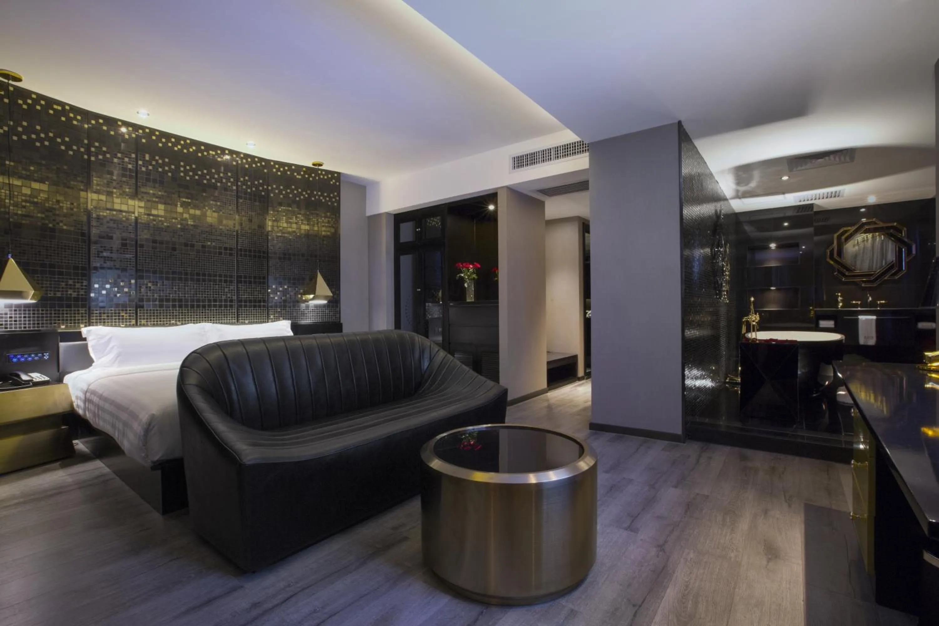 Photo of the whole room, Bed in Crystal Orange Hotel Guangzhou Taojin Branch