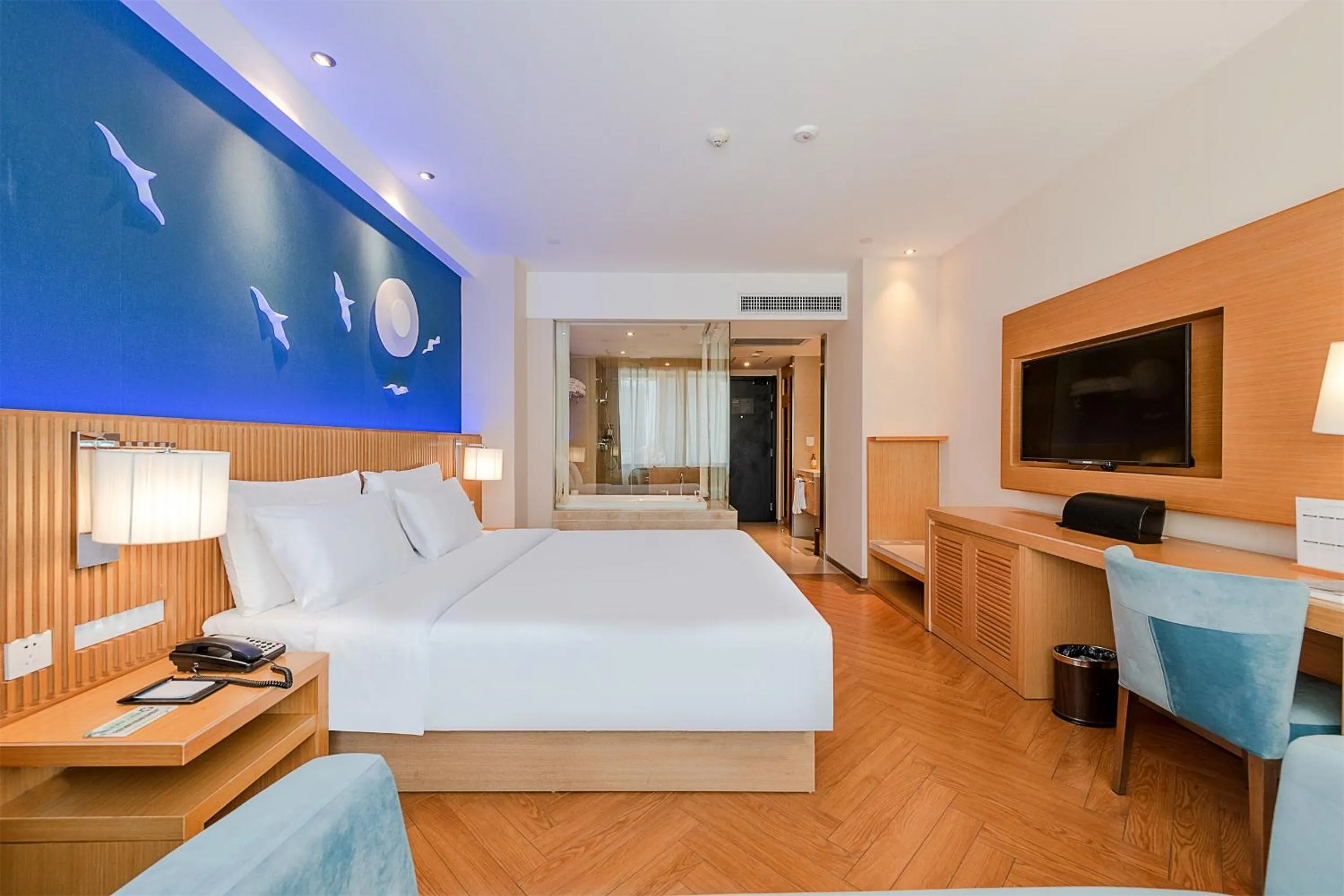 Bedroom, Bed in Crystal Orange Hotel Guangzhou Taojin Branch