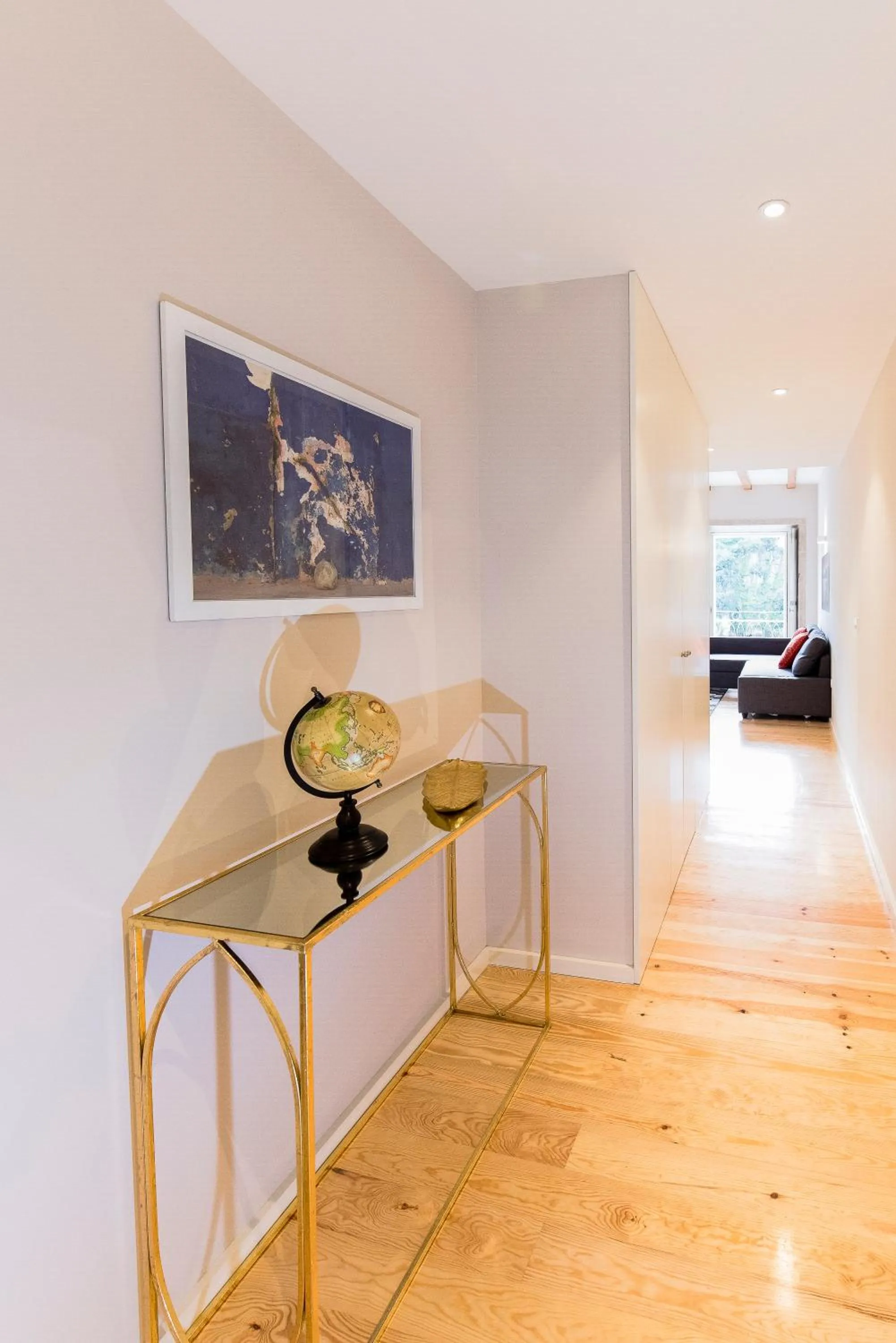 Decorative detail in Oporto Trendy River