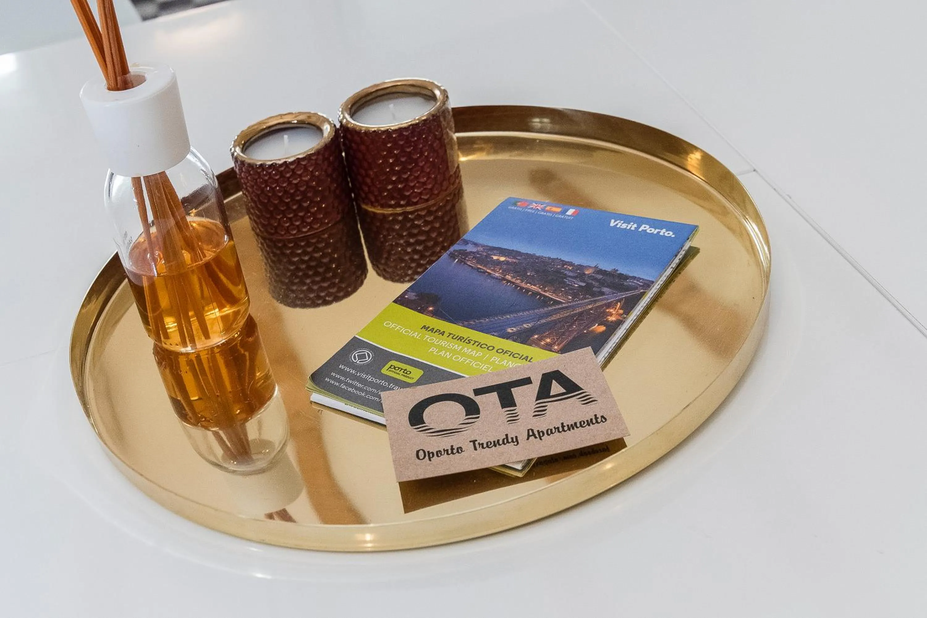 Decorative detail in Oporto Trendy River