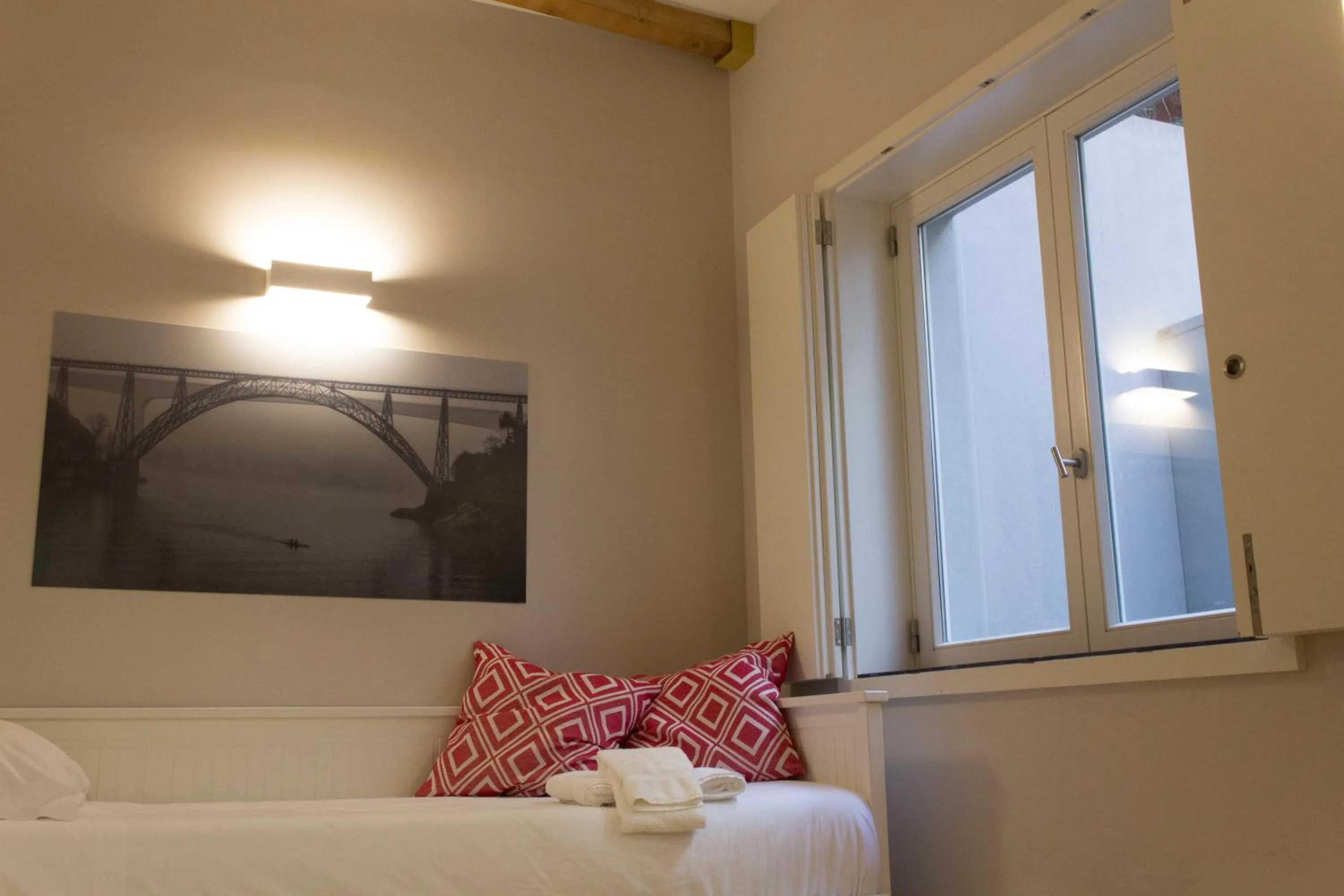 Living room, Bed in Oporto Trendy River