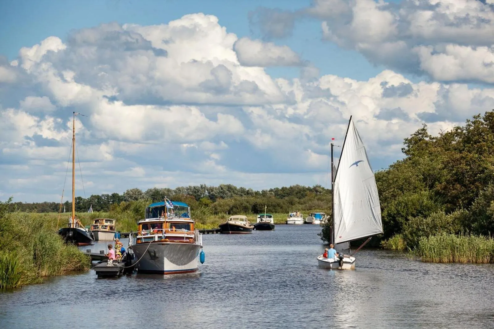 Activities in Woonboot Sweltsje