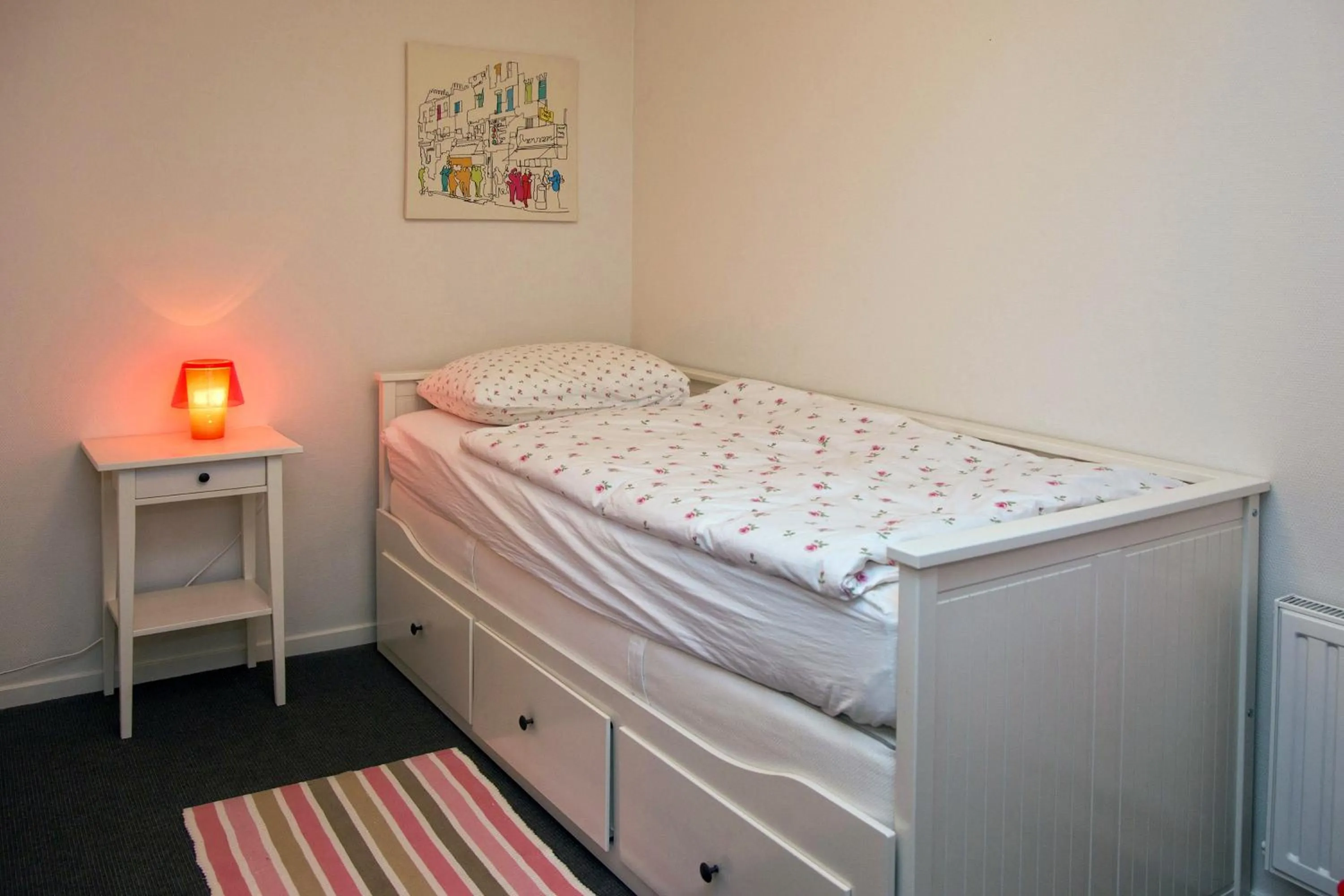 Property building, Bed in Woonboot Sweltsje