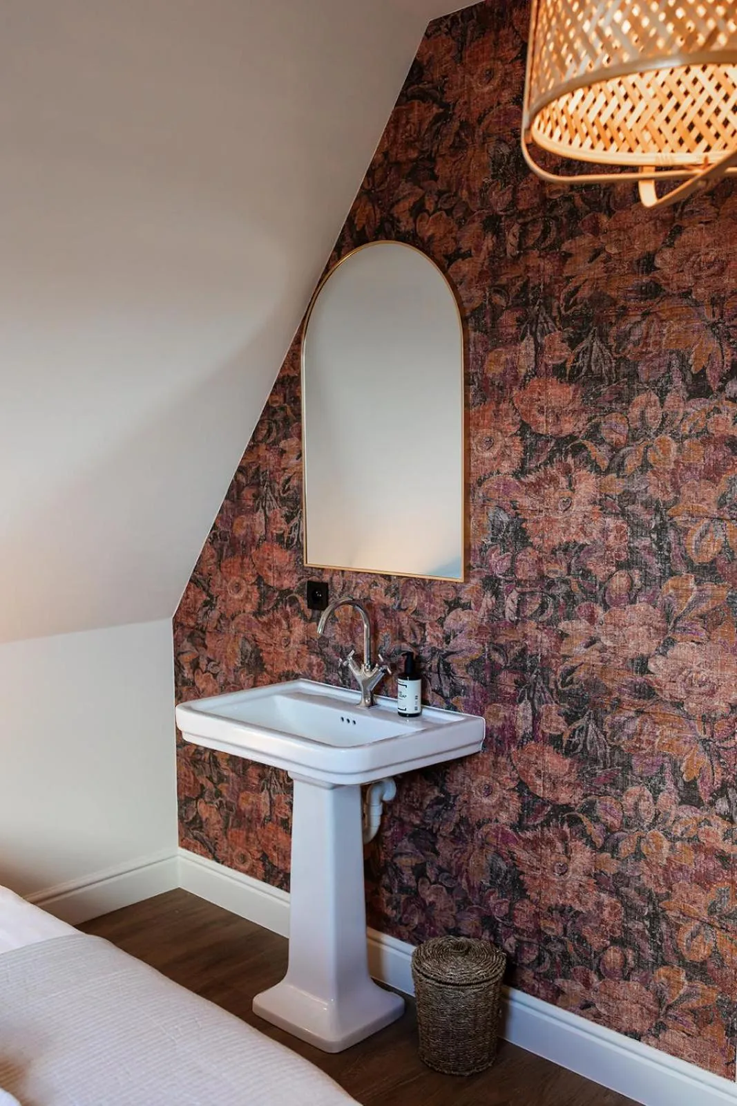 Bathroom in Hotel Rose Red