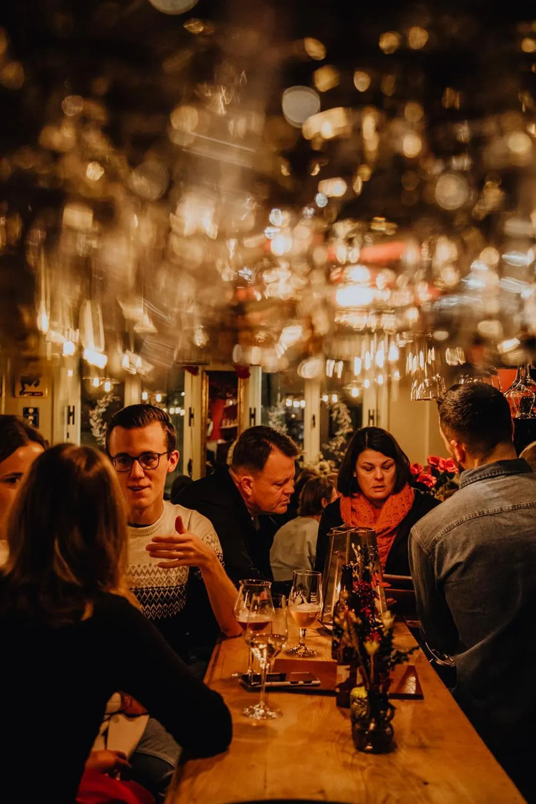 Restaurant/places to eat in Hotel Rose Red