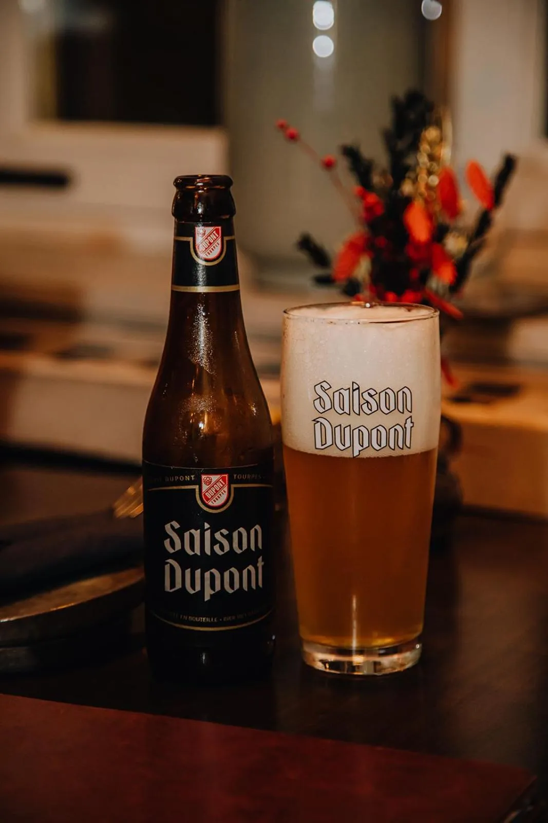 Drinks in Hotel Rose Red