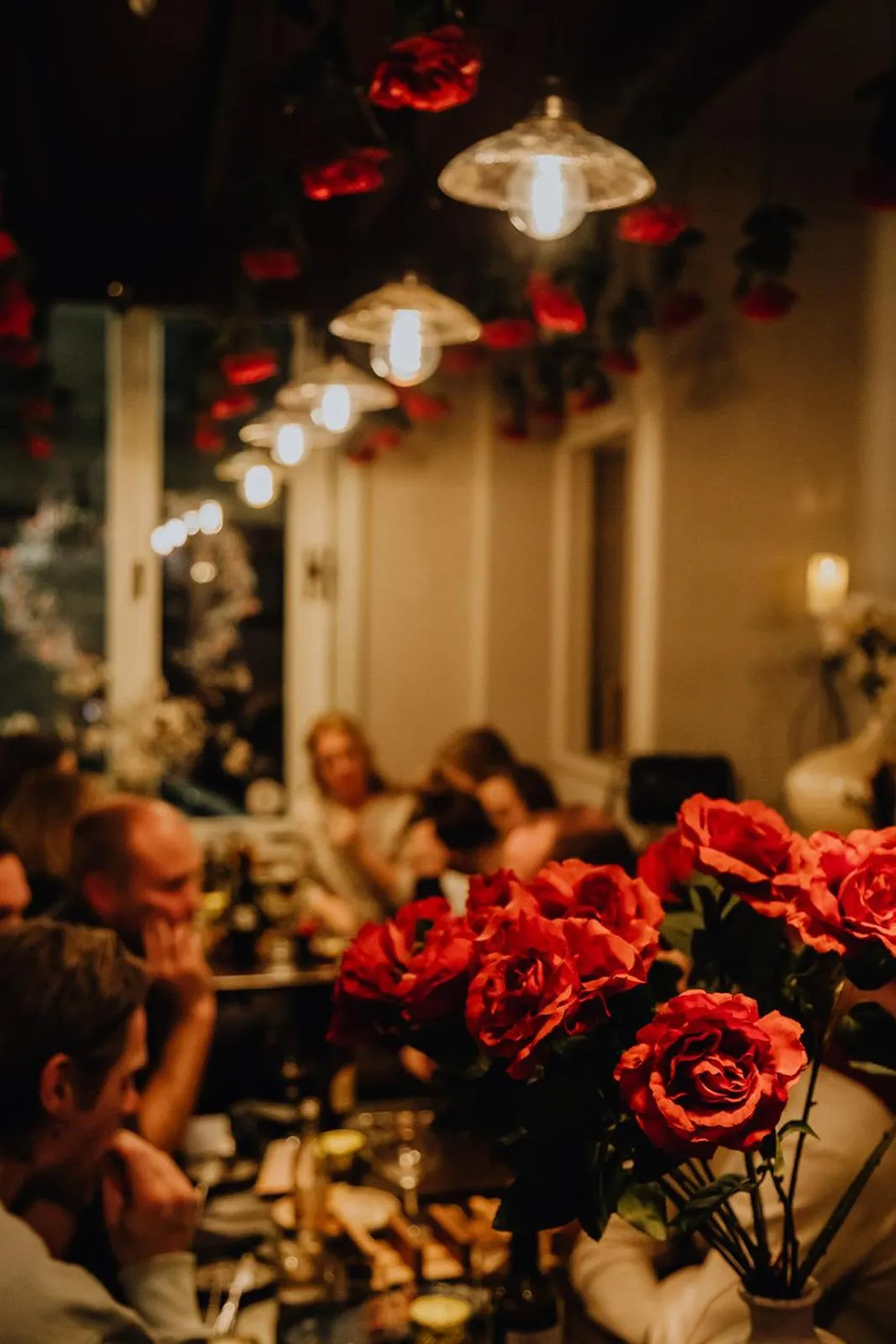 Restaurant/places to eat in Hotel Rose Red