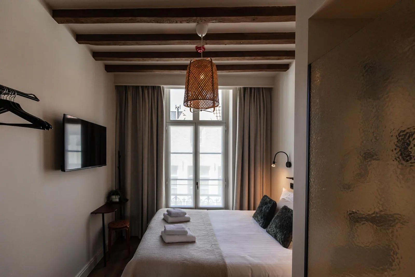 Bedroom, Bed in Hotel Rose Red