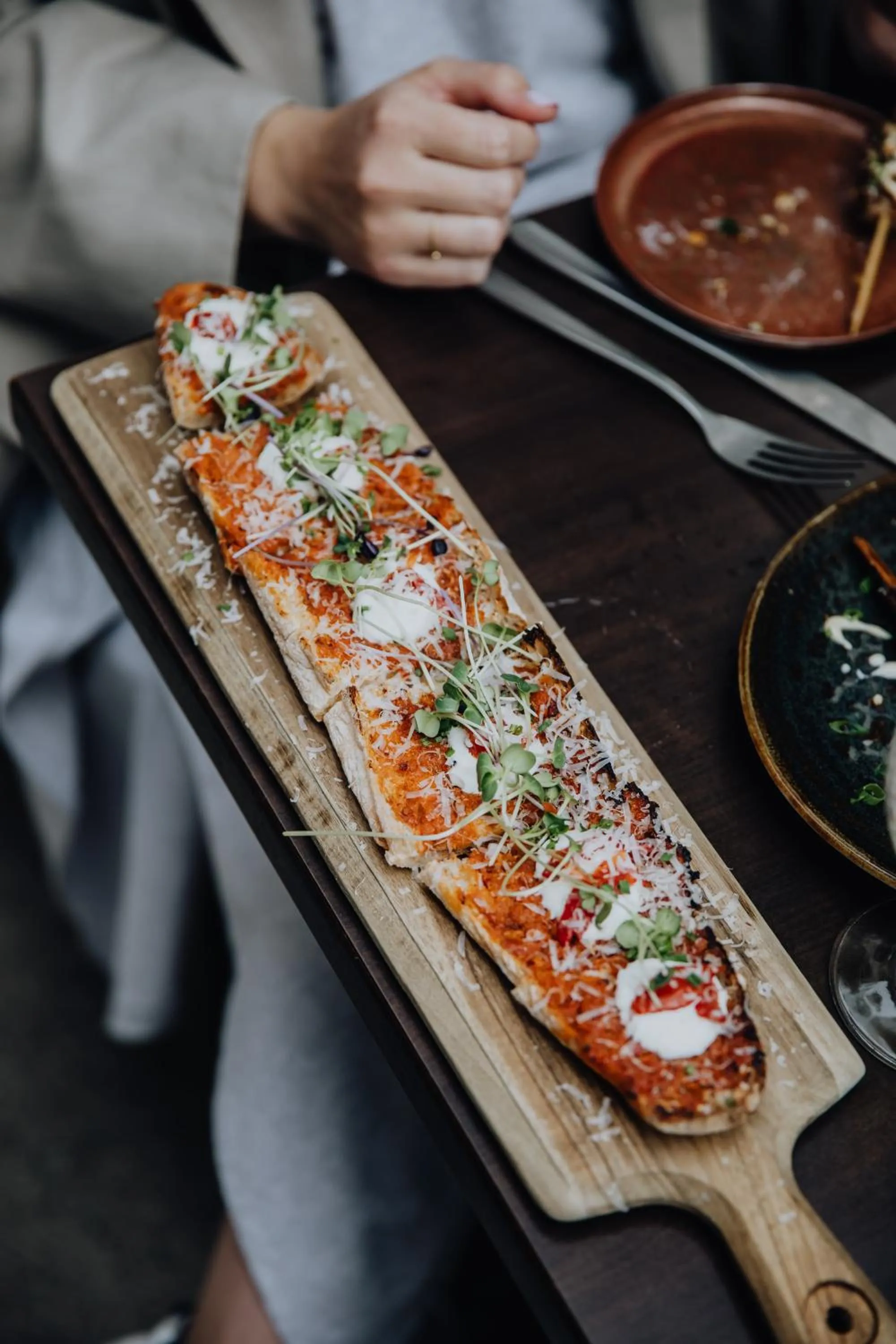 Restaurant/places to eat in Hotel Rose Red