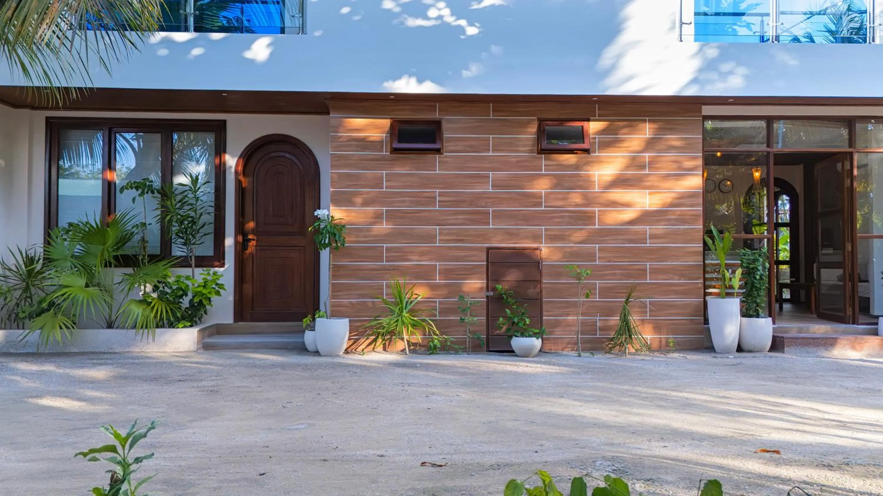 Property building in Ithaa Inn Kamadhoo