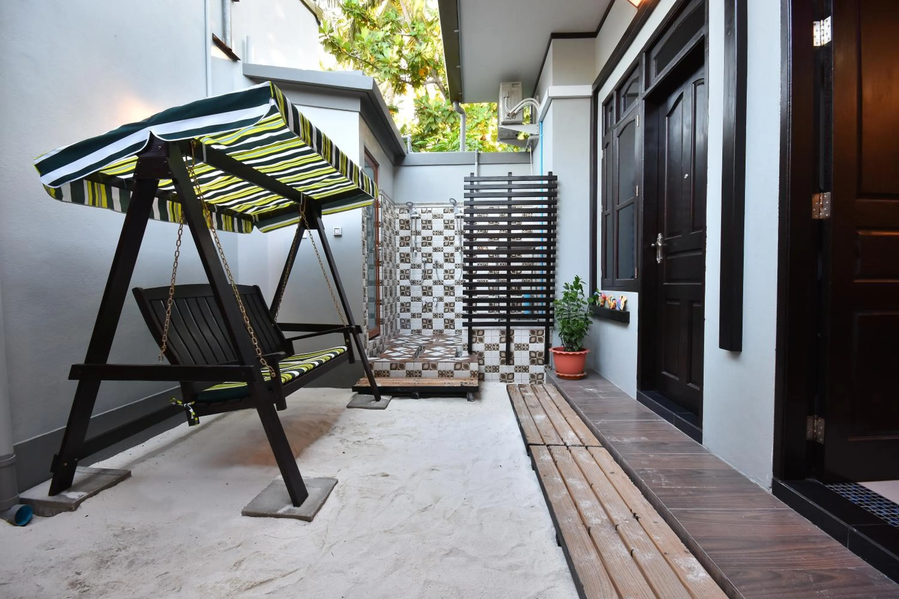 On site in Holiday Haven Ukulhas