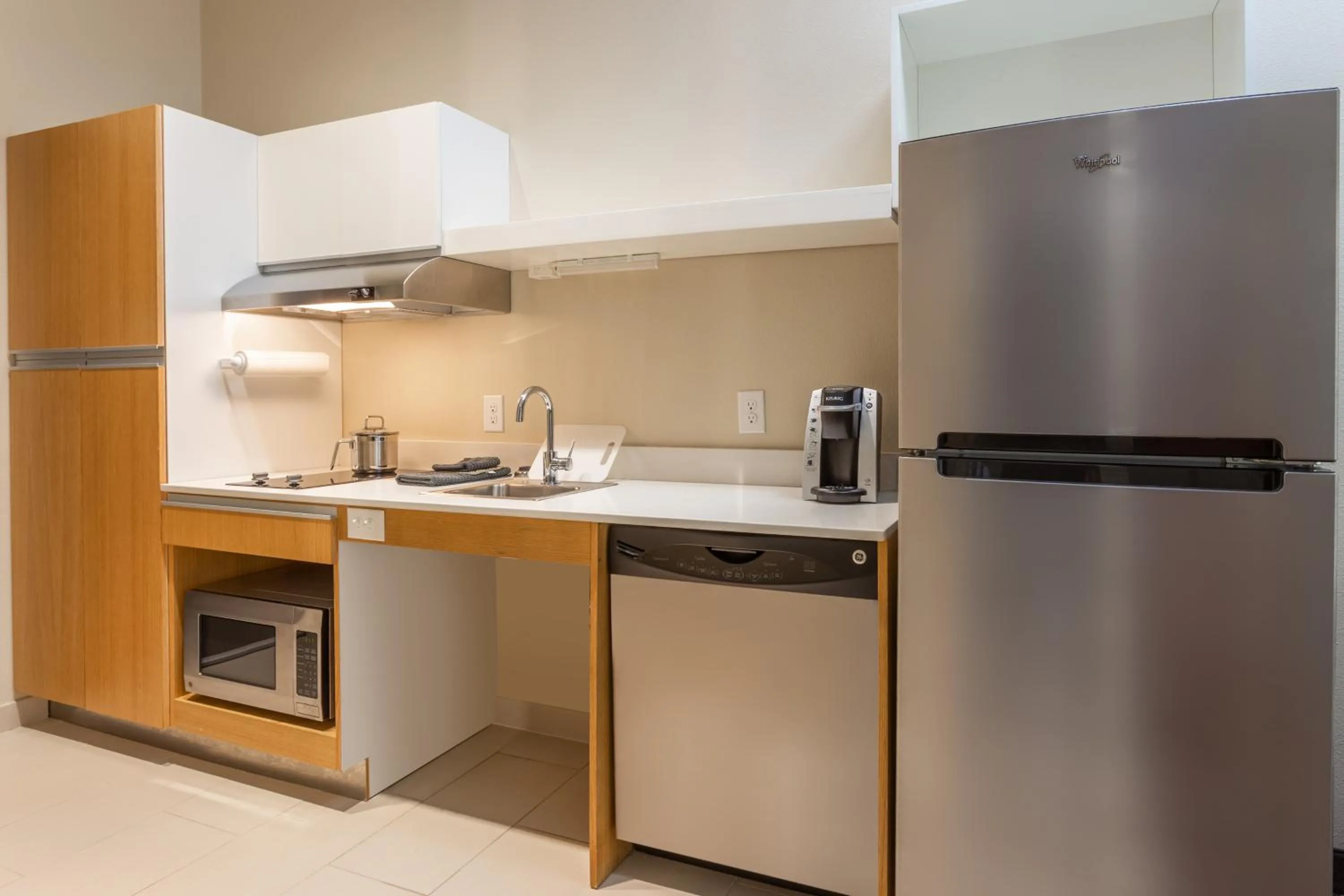 Candlewood Suites Fargo South-Medical Center by IHG