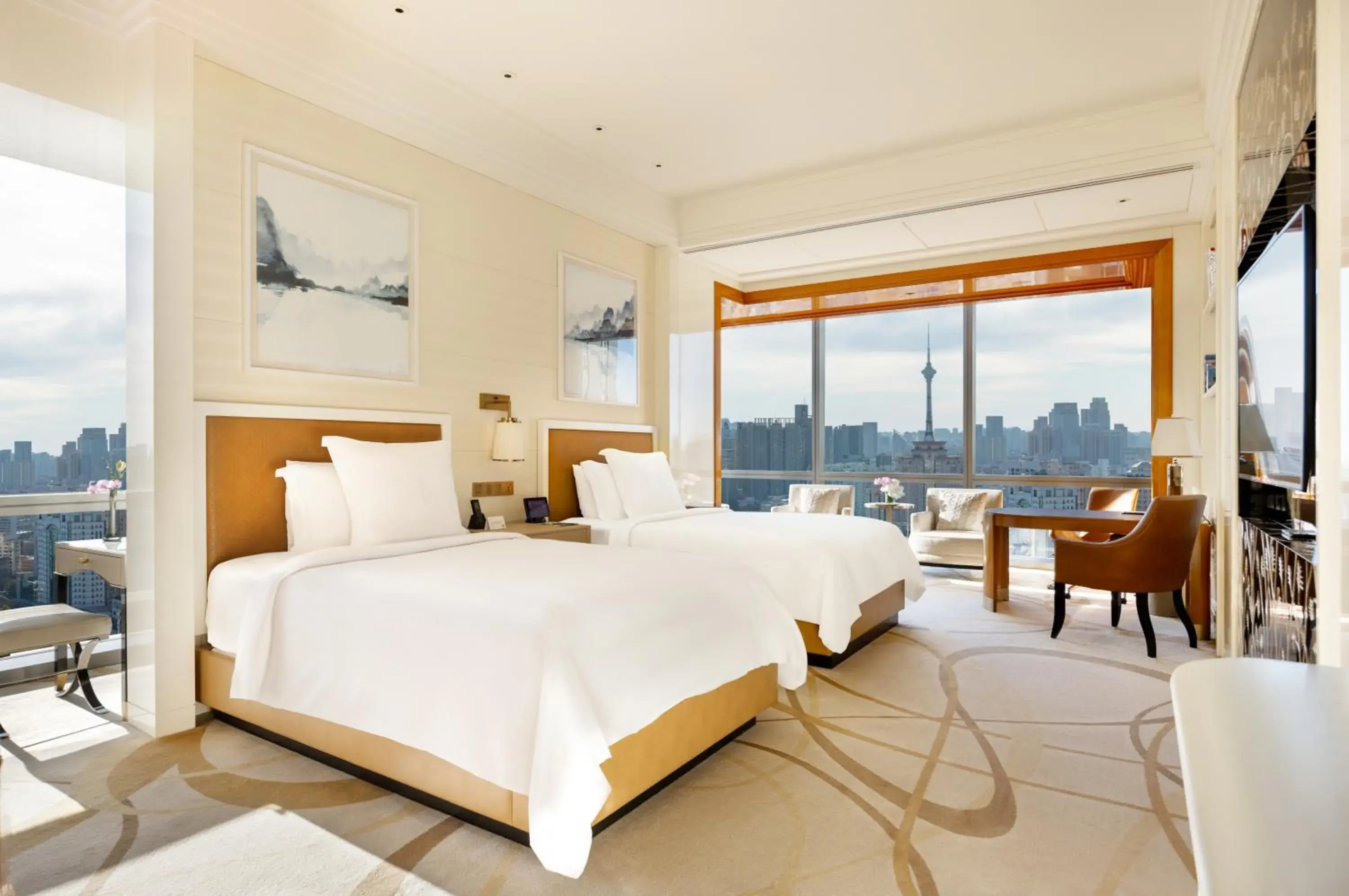 Premier Twin Room in Four Seasons Hotel Tianjin Premier Twin Room in Four Seasons Hotel Tianjin