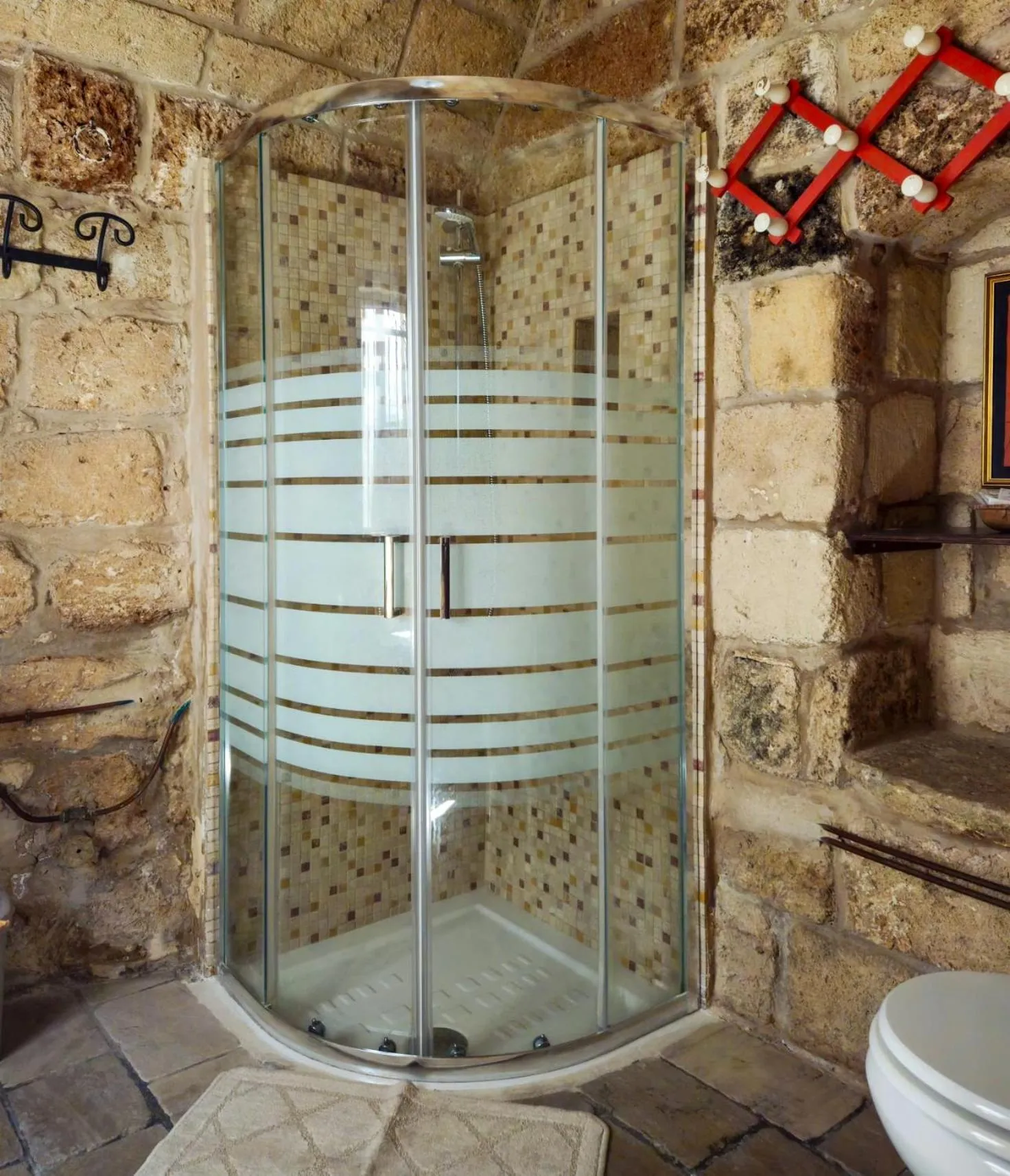 Shower in B&B Pergulea