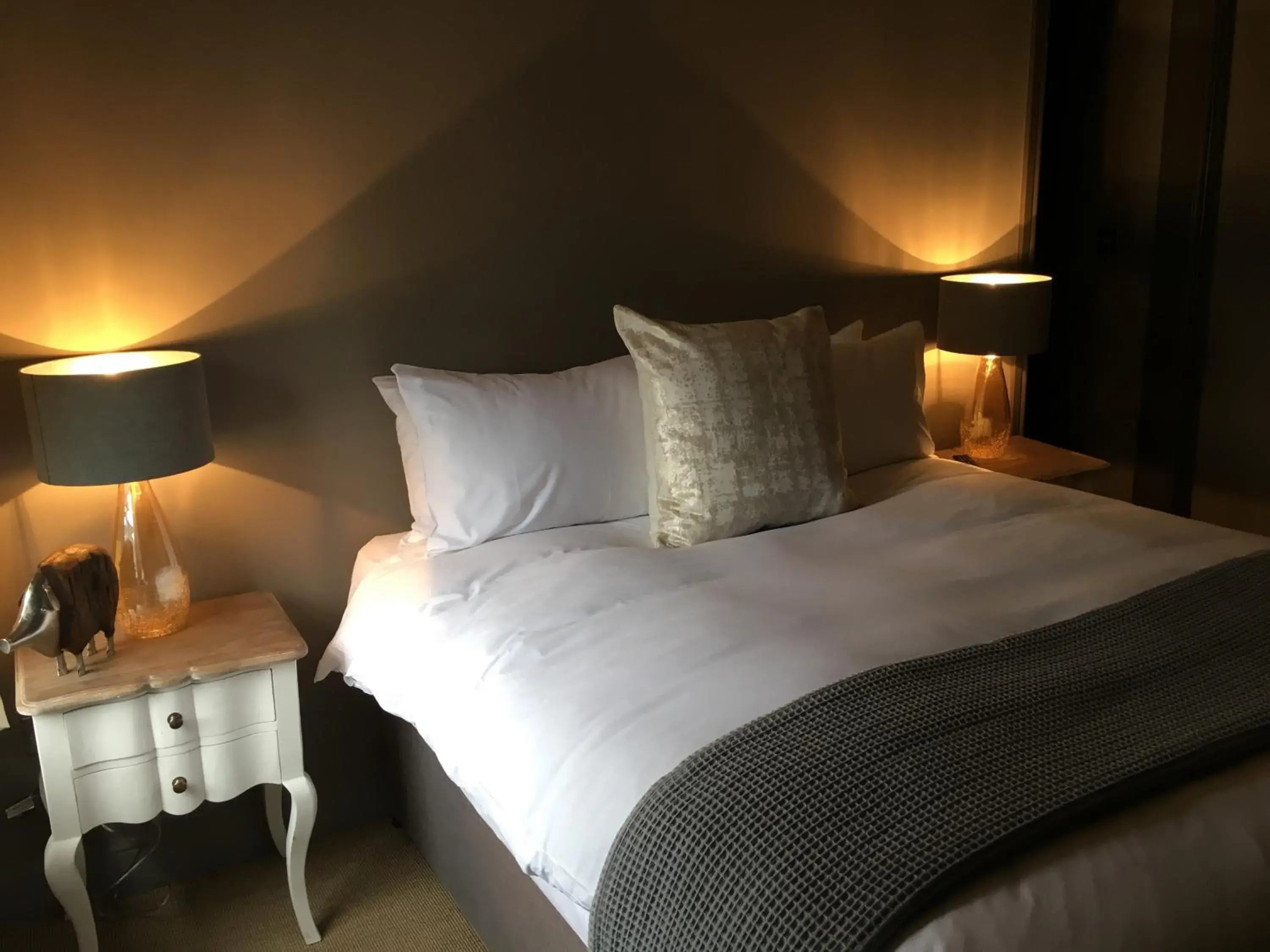 Standard Double Room in The Lion Hotel - Pub & Restaurant Standard Double Room in The Lion Hotel - Pub & Restaurant