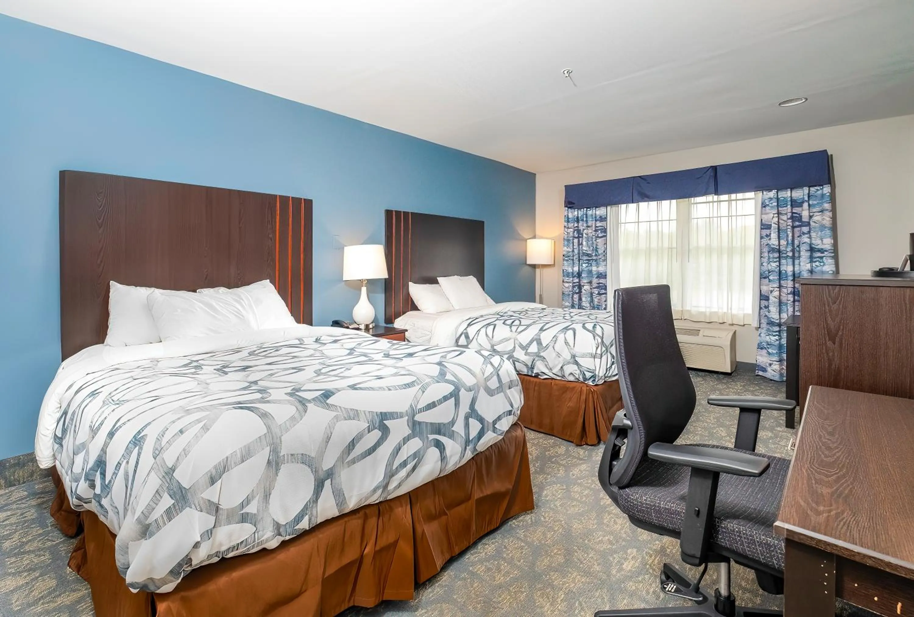 Bedroom, Bed in Casco Bay Inn