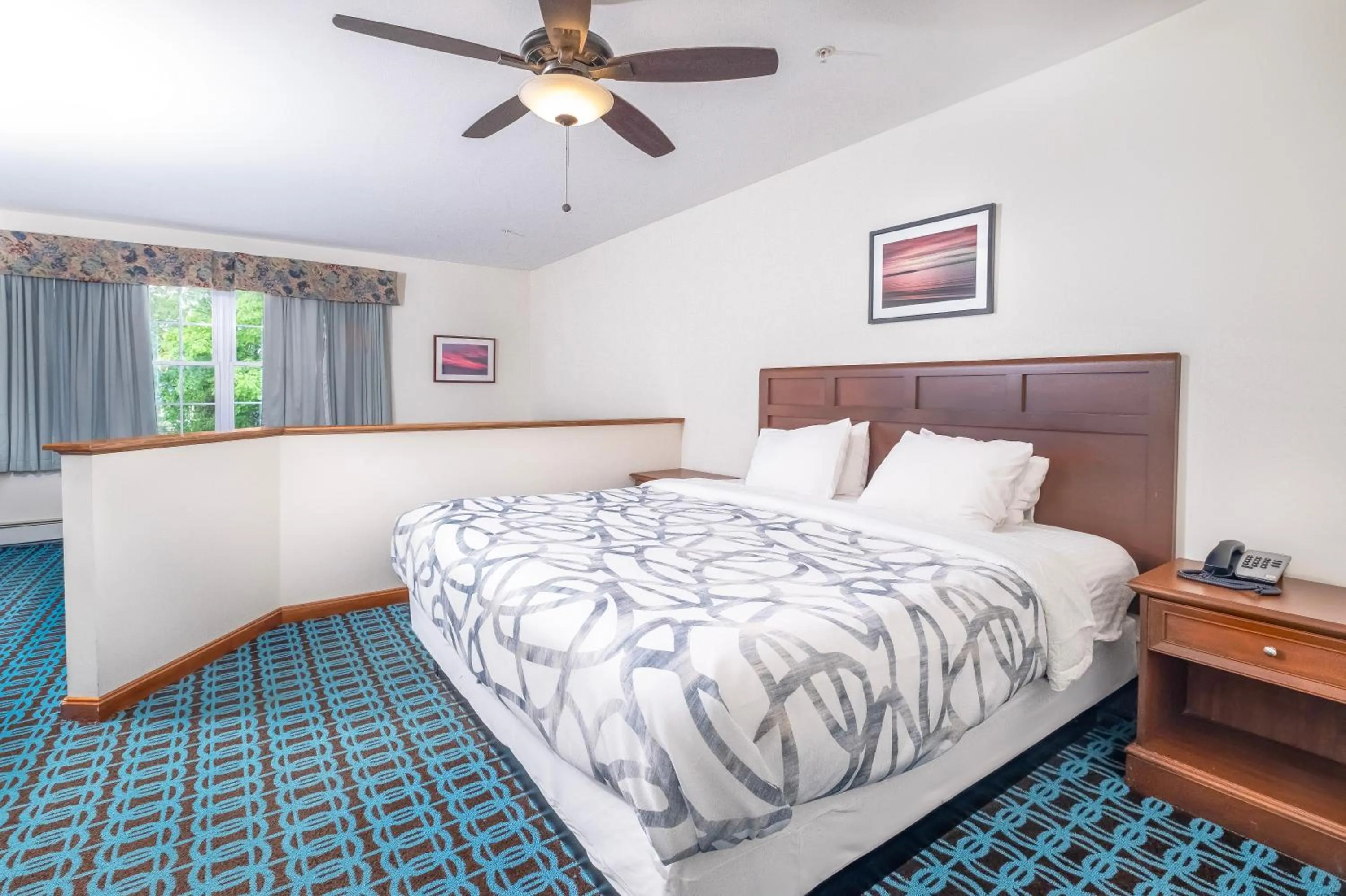 Bed in Casco Bay Inn