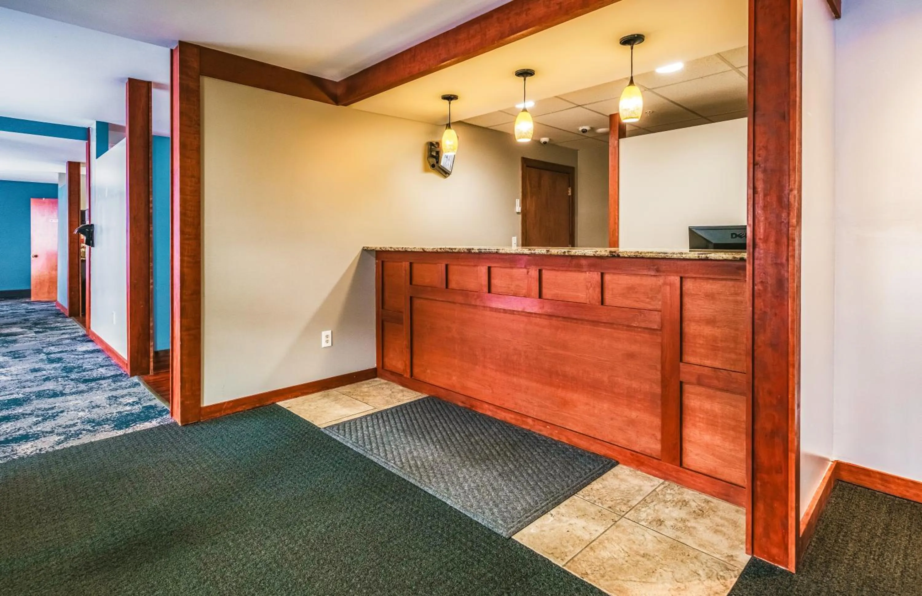 Lobby or reception in Casco Bay Inn