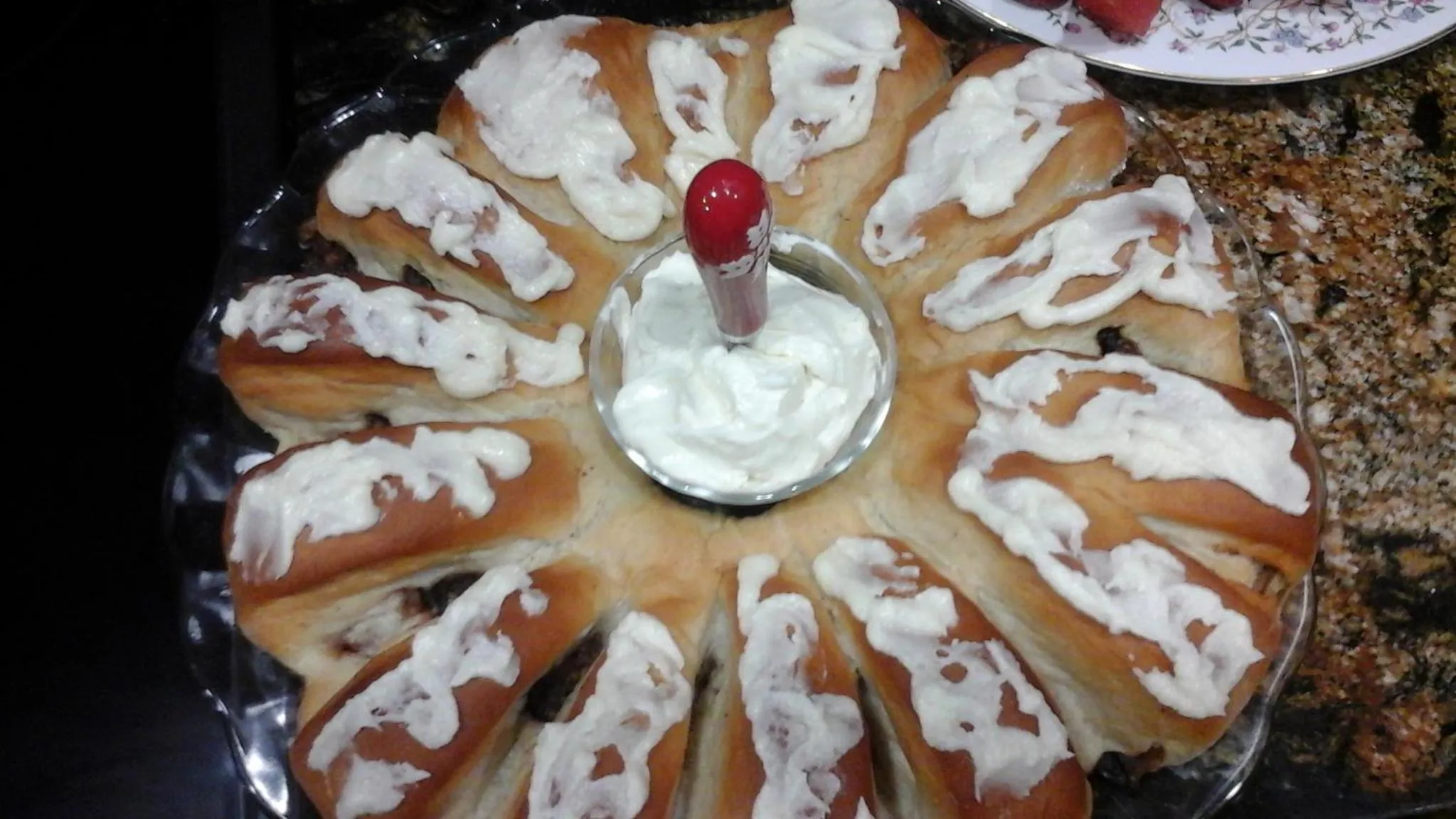 Breakfast in The Silk Pincushion