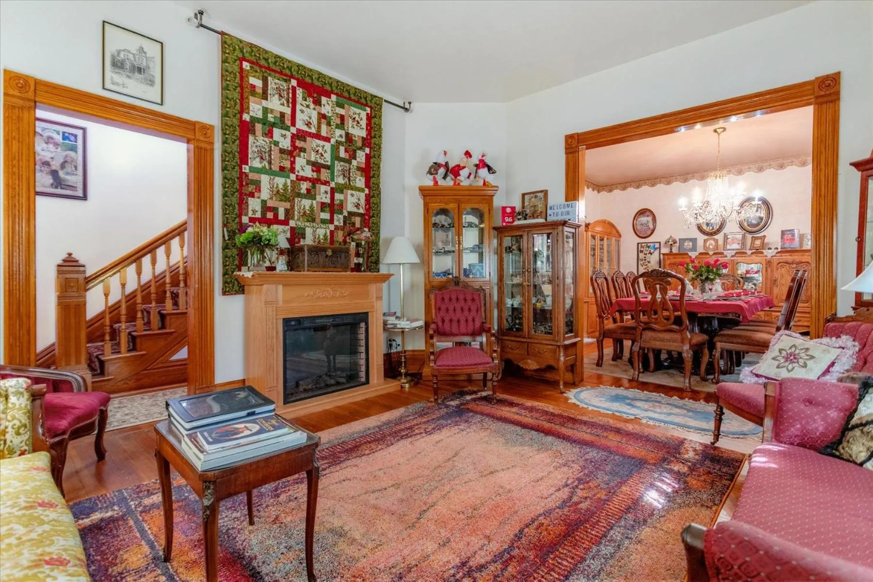 Living room in The Silk Pincushion