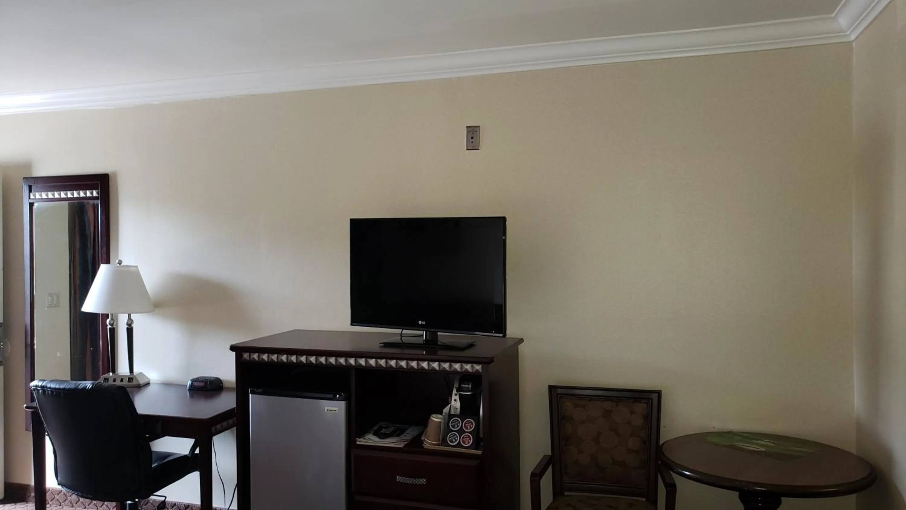 Breakfast in Oak Tree Inn