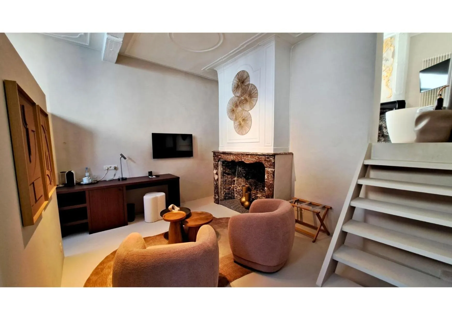 Seating area in Hotel Montanus